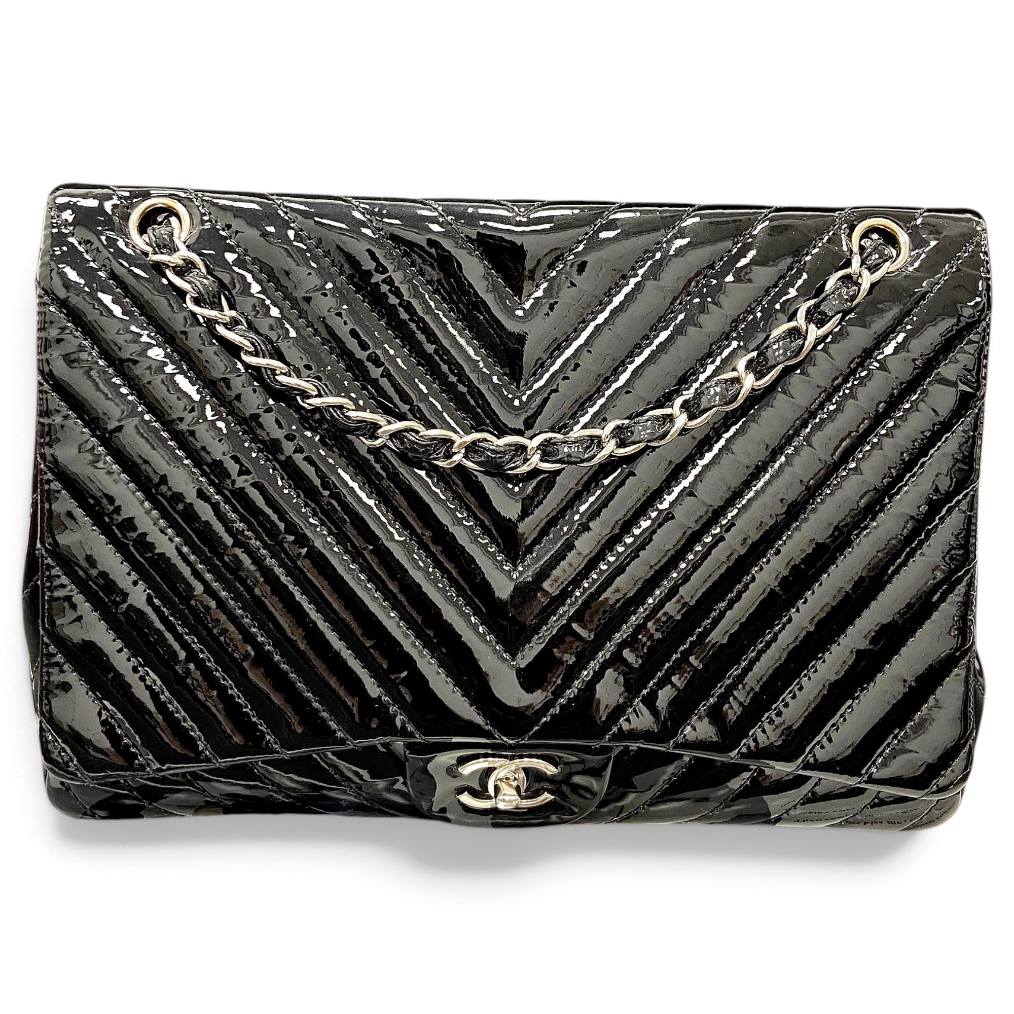 Timeless/Classique patent leather handbag