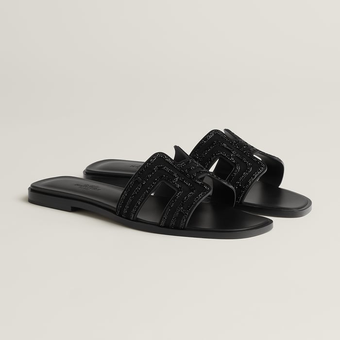Noir Oran Sandal