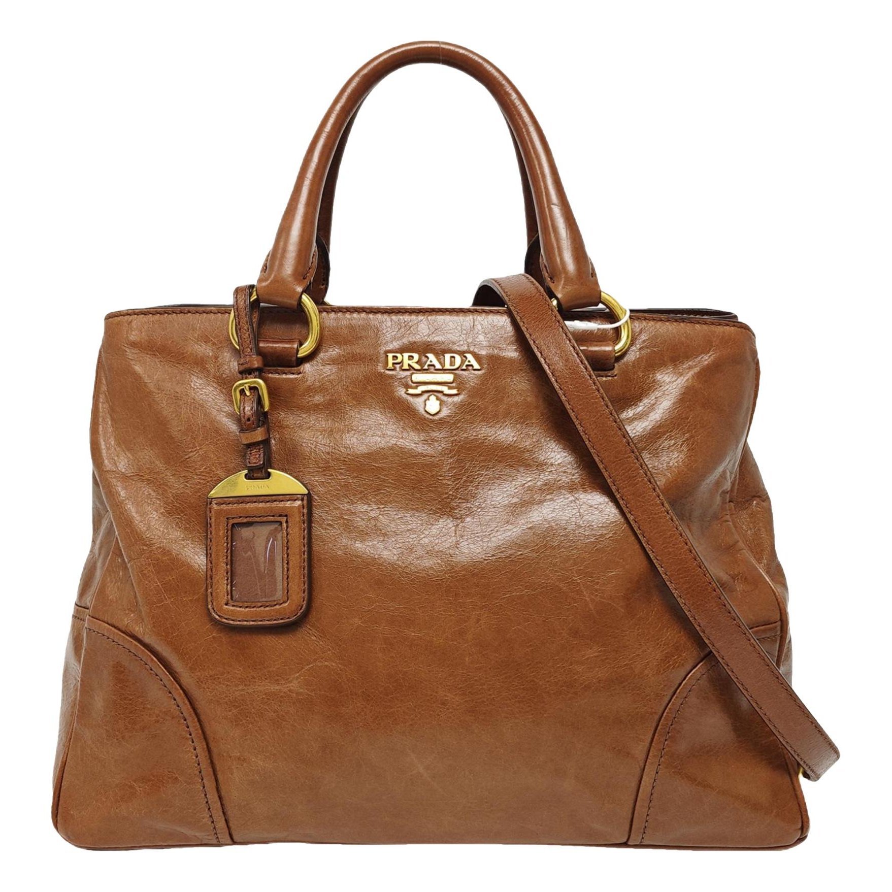 Monochrome leather handbag