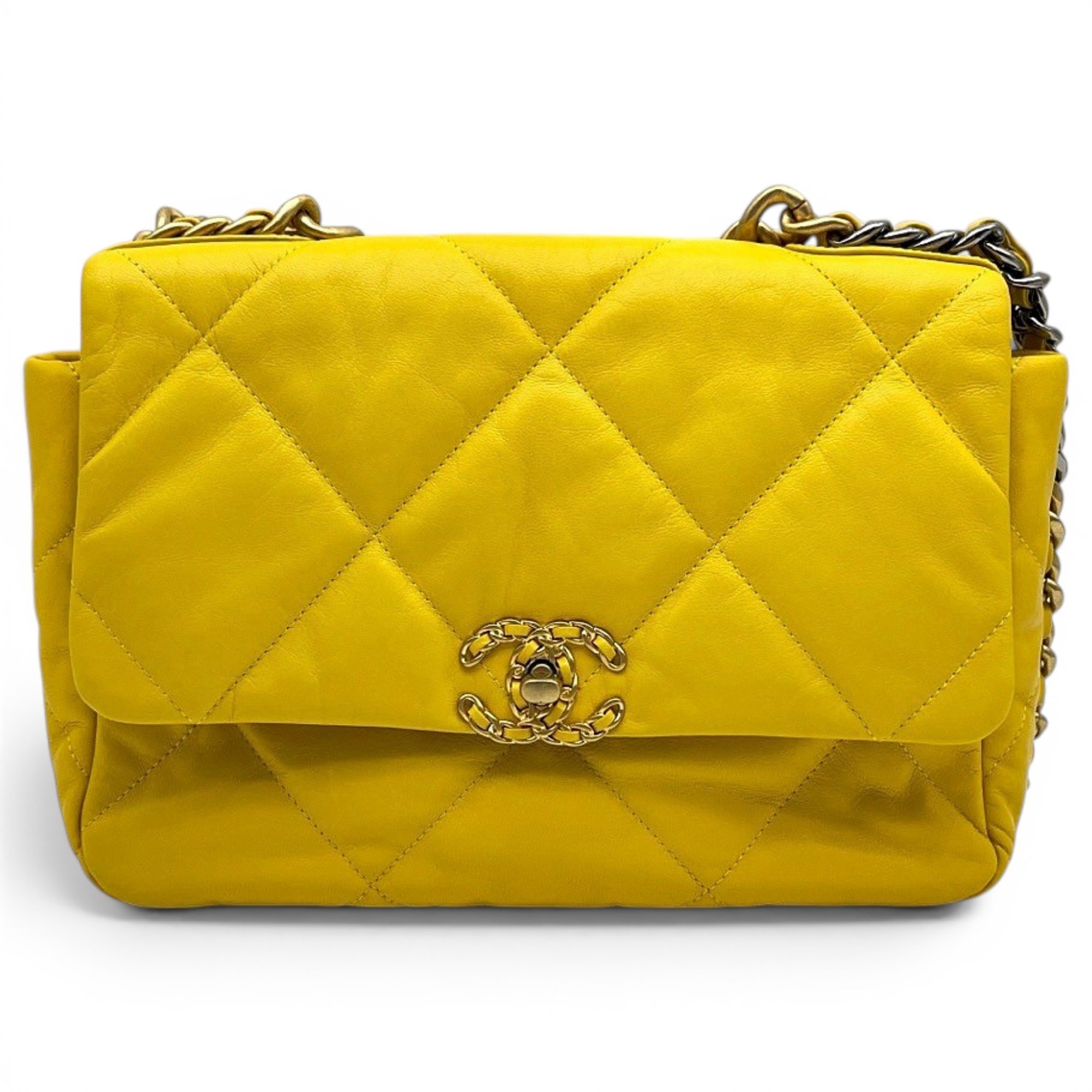 Chanel 19 leather handbag