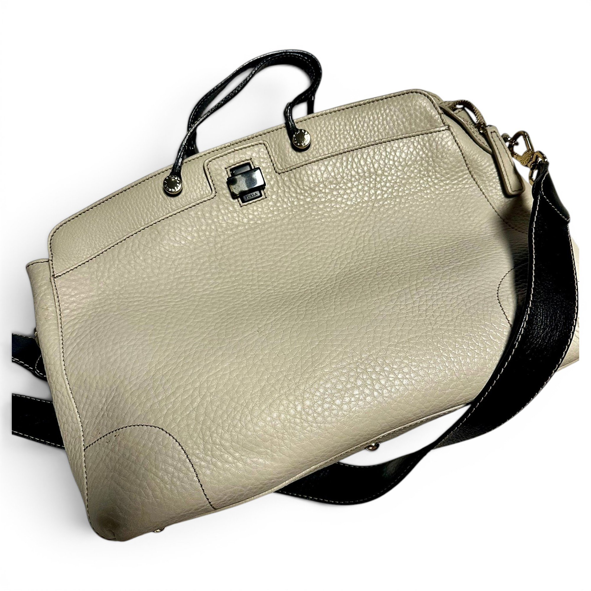 Leather tote