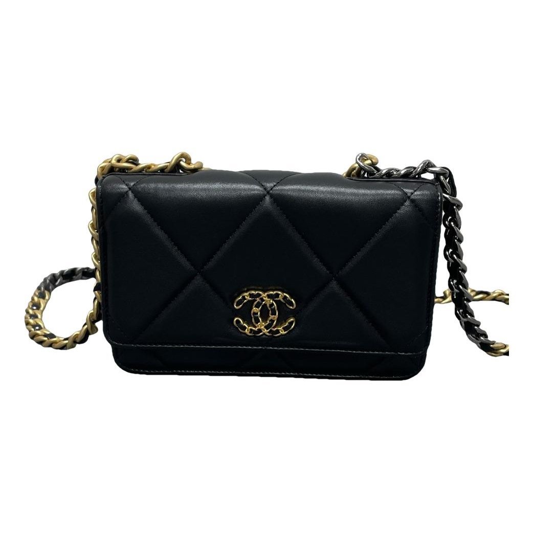 Wallet On Chain Chanel 19 leather handbag