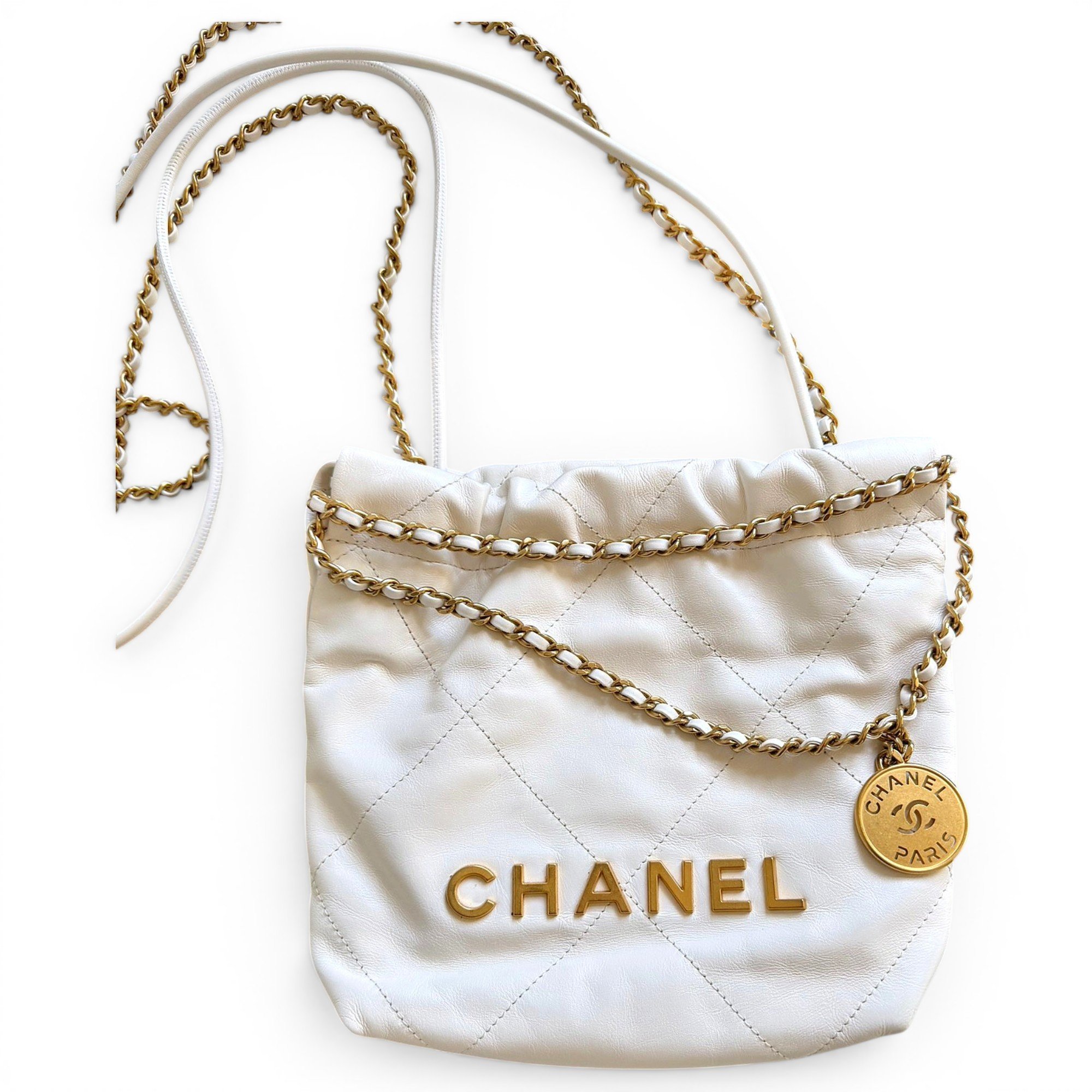 Chanel 22 leather handbag