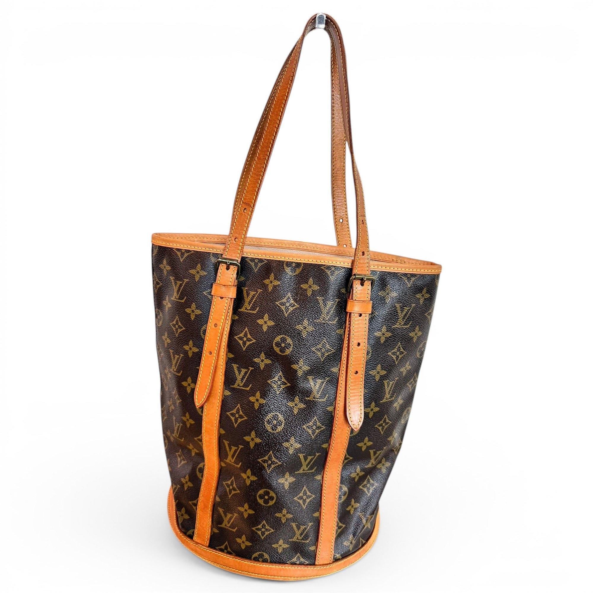 Bucket leather handbag