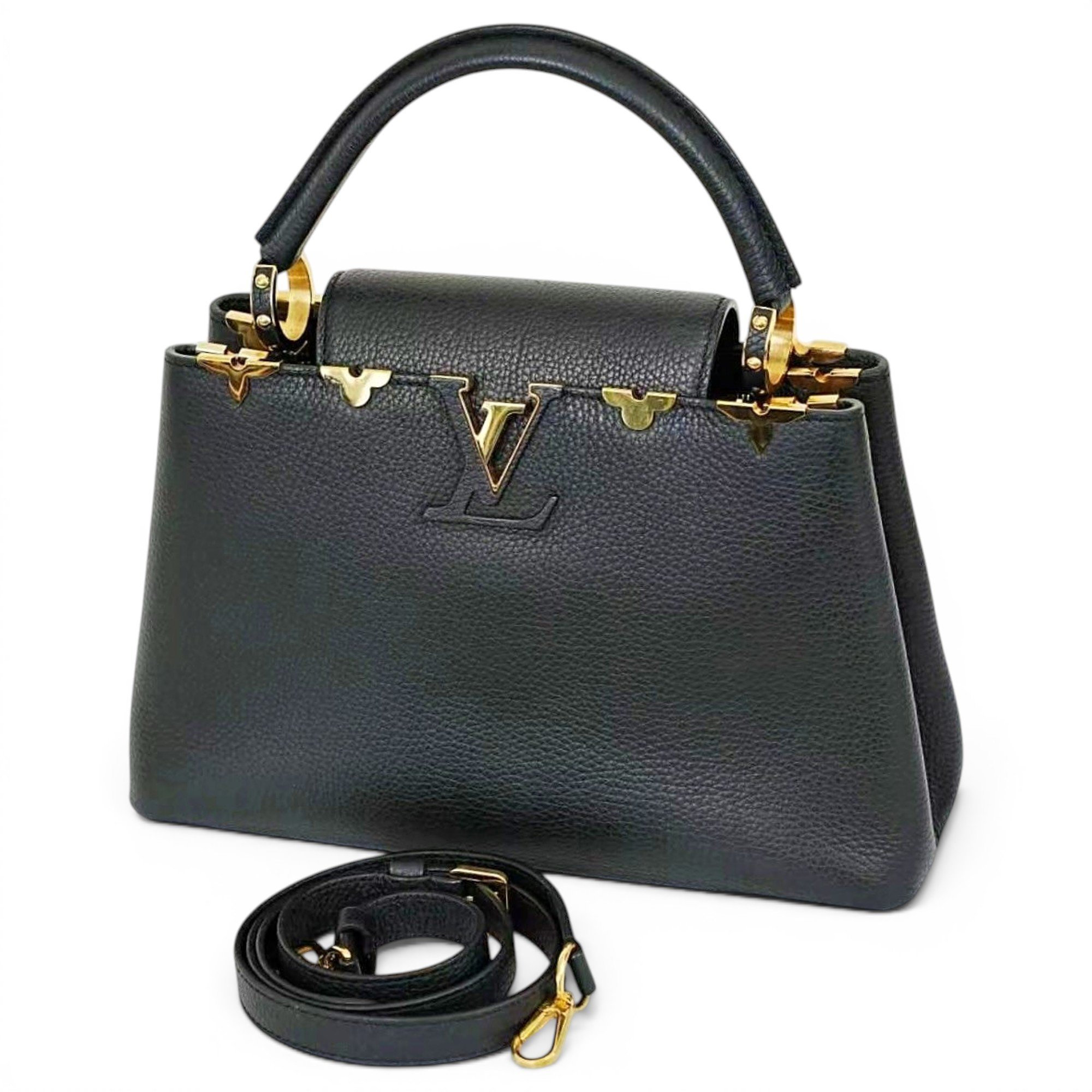 Capucines leather handbag