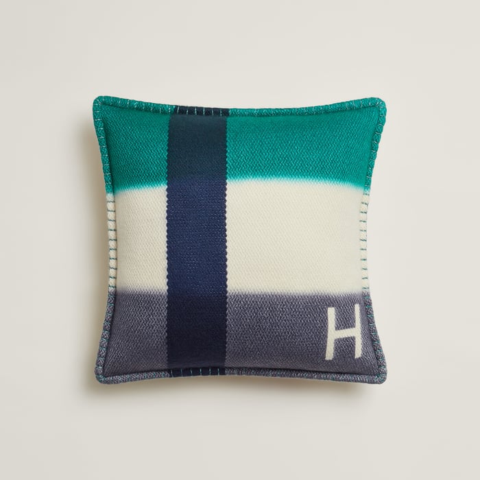 H Dye Pillow