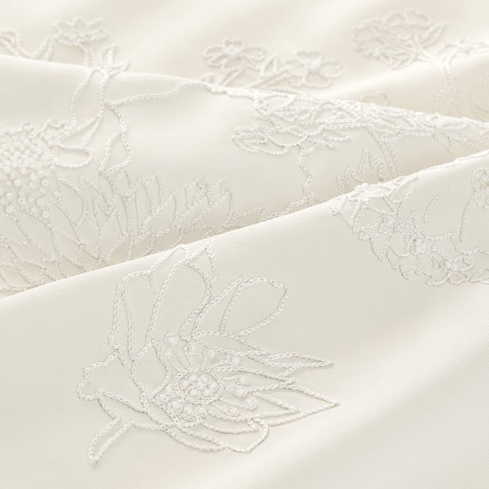 Ivoire Robe Legere Embroidered Giant Triangle