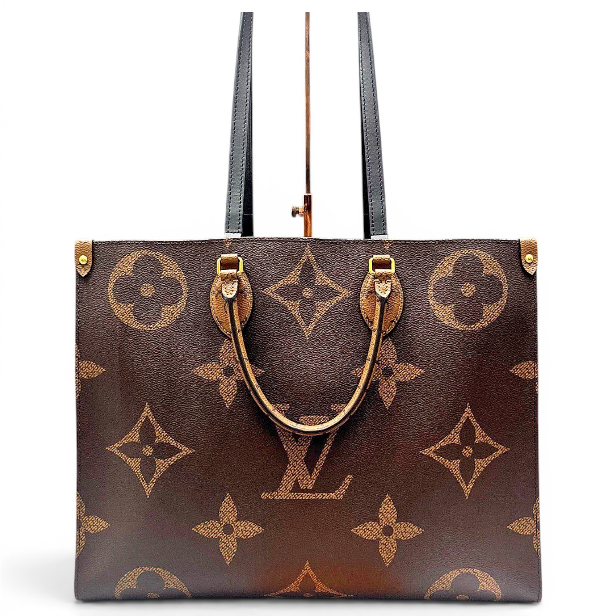 Onthego leather handbag