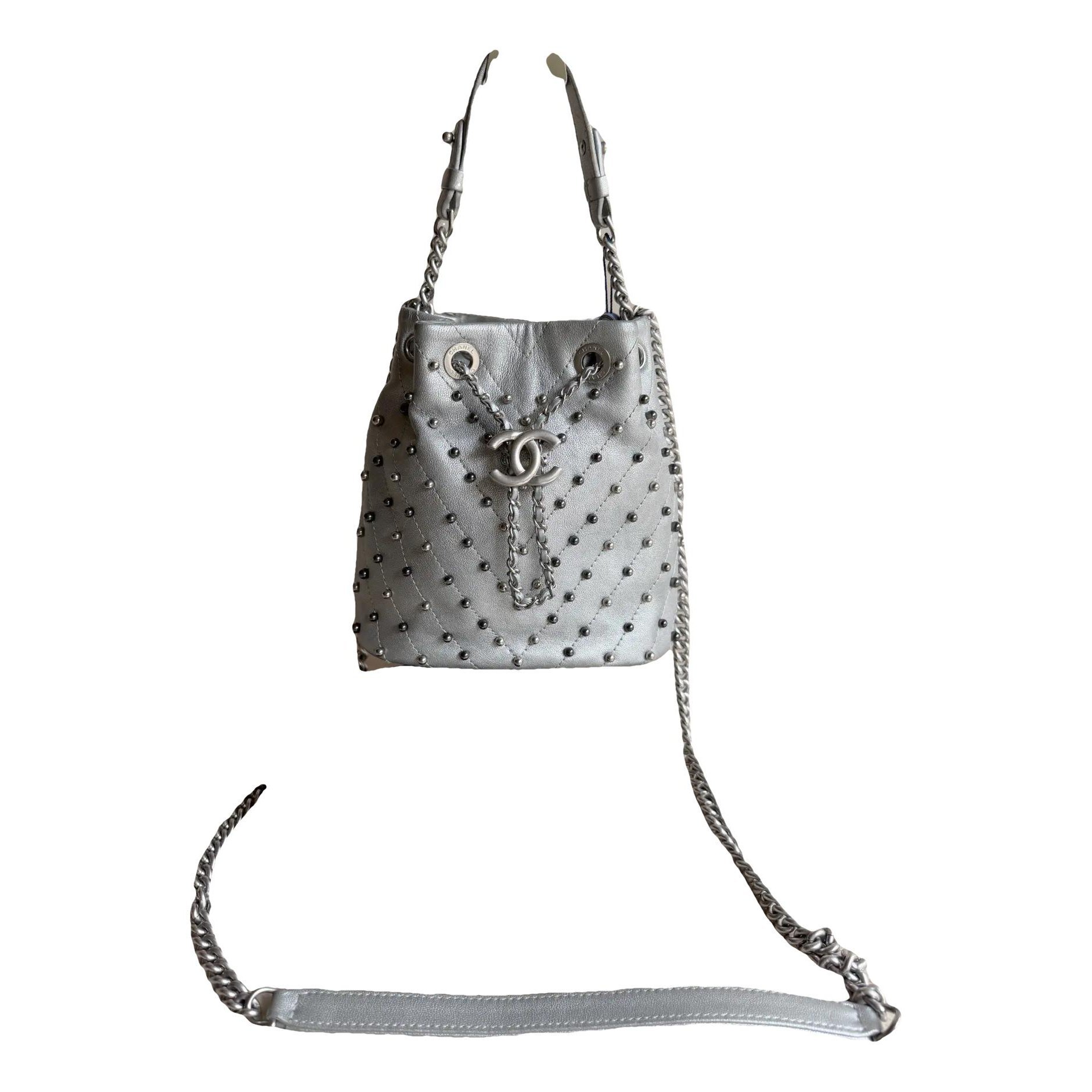 Gabrielle Bucket leather handbag