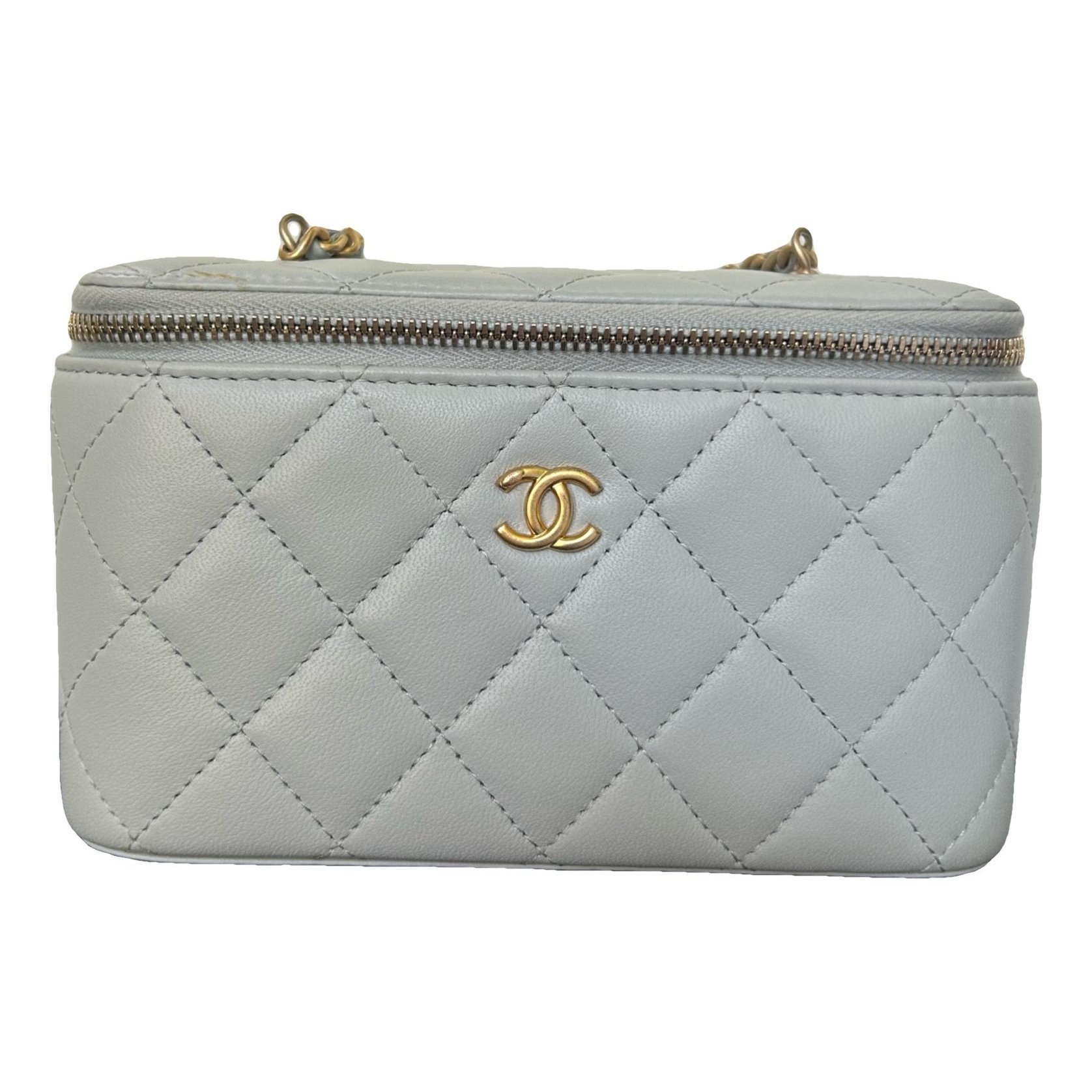 Trendy CC Vanity leather handbag