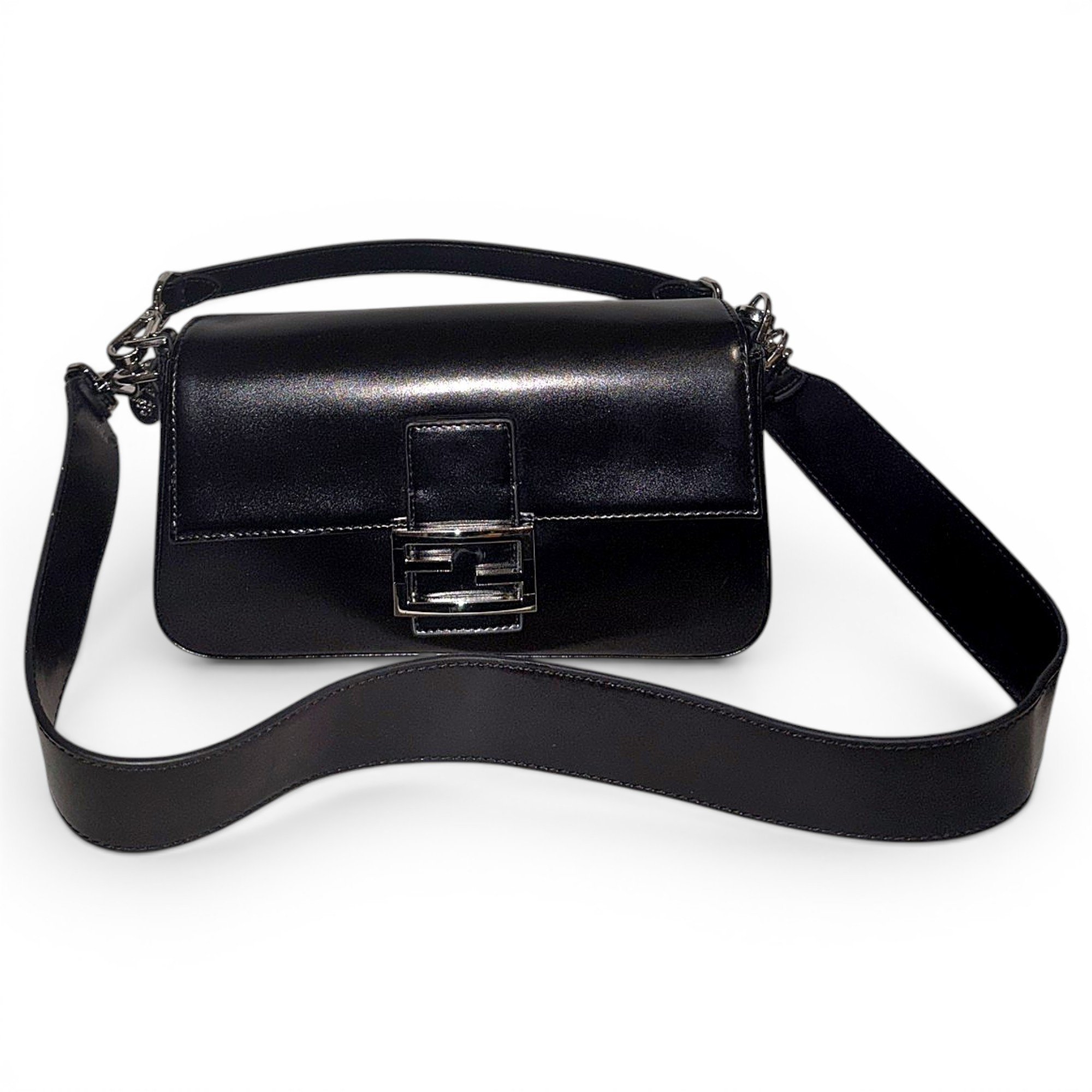 Baguette leather handbag