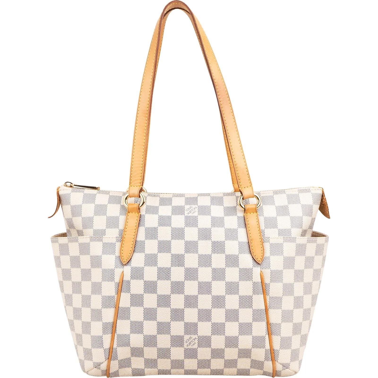 Totally leather handbag