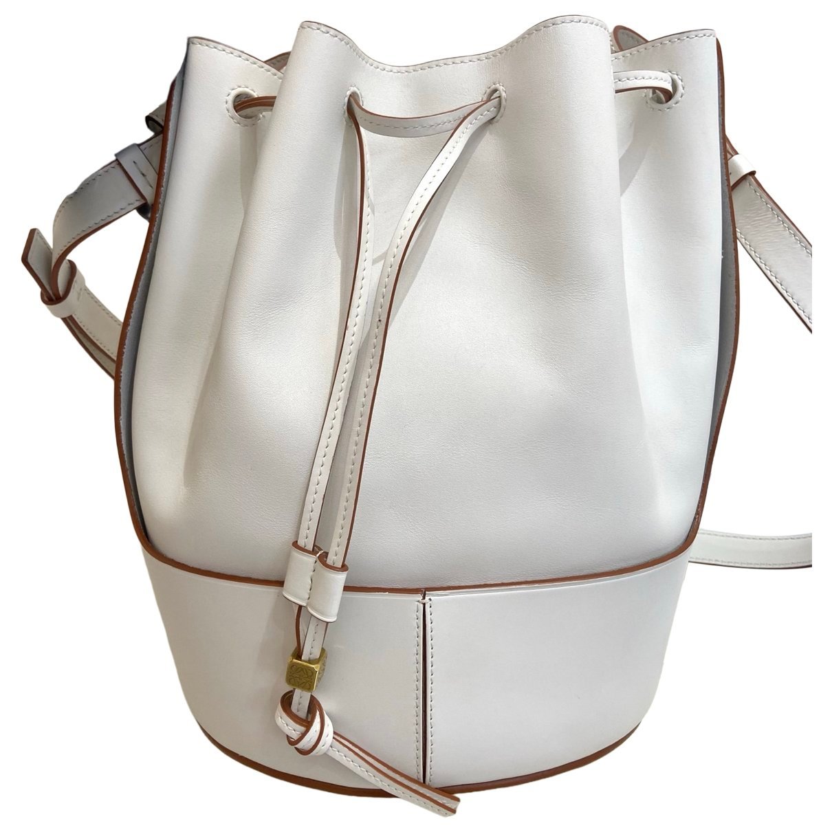 Balloon leather handbag