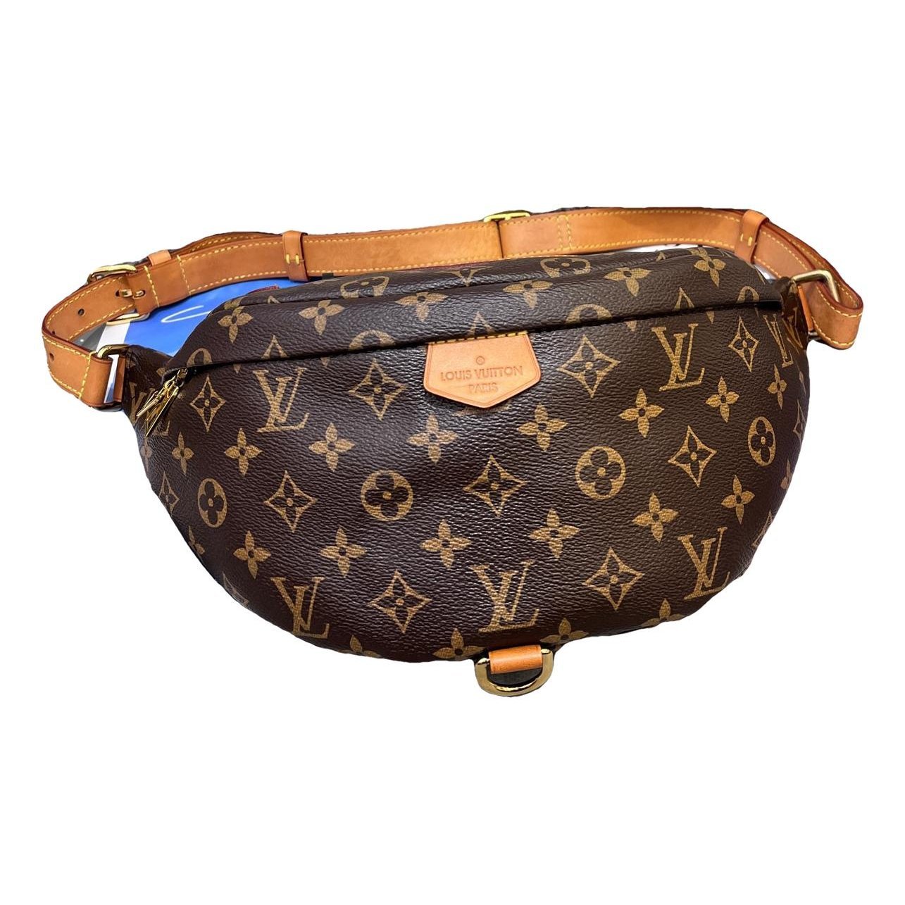 Louis Vuitton Bum Bag / Sac Ceinture leather handbag