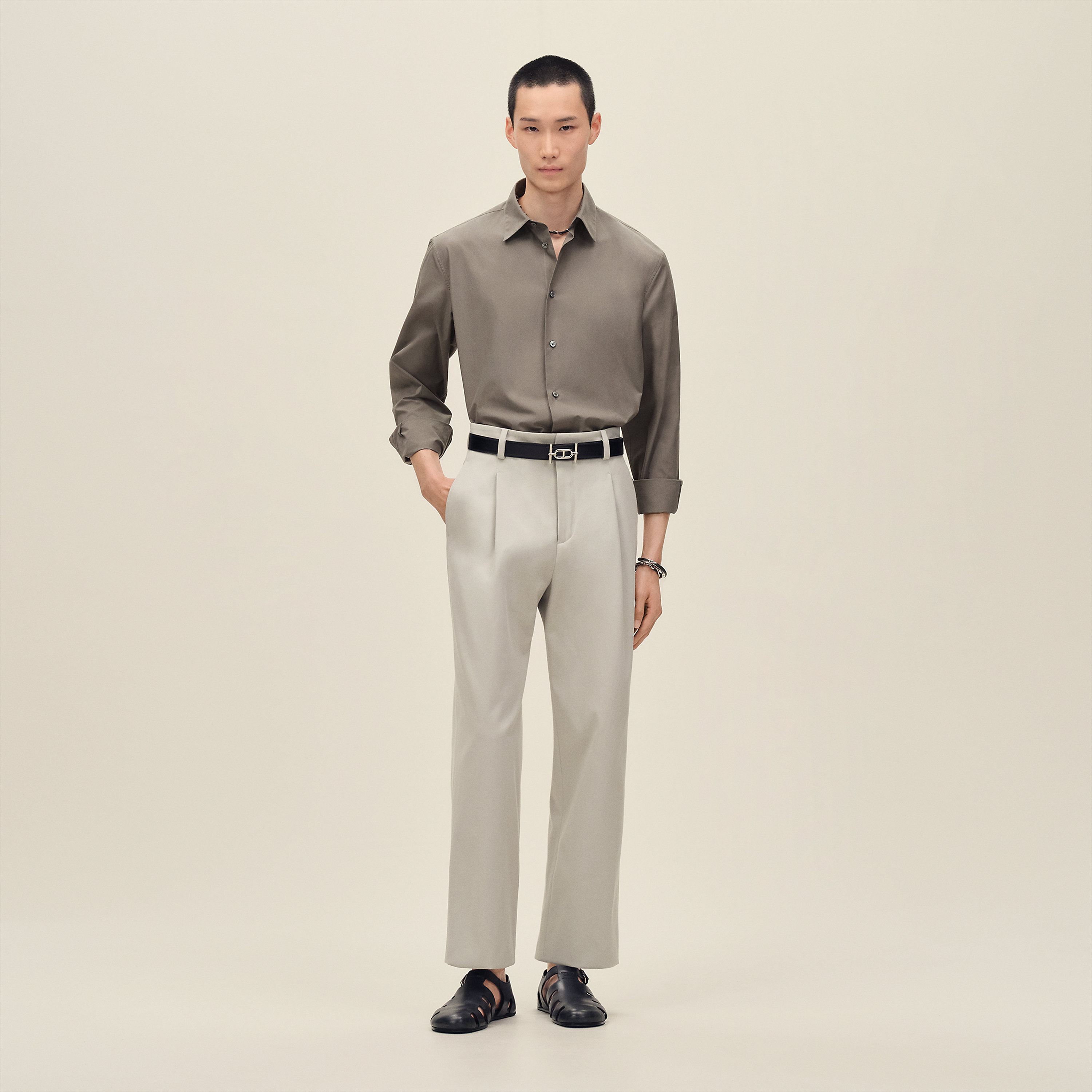 Straight cut shirt with leather detail