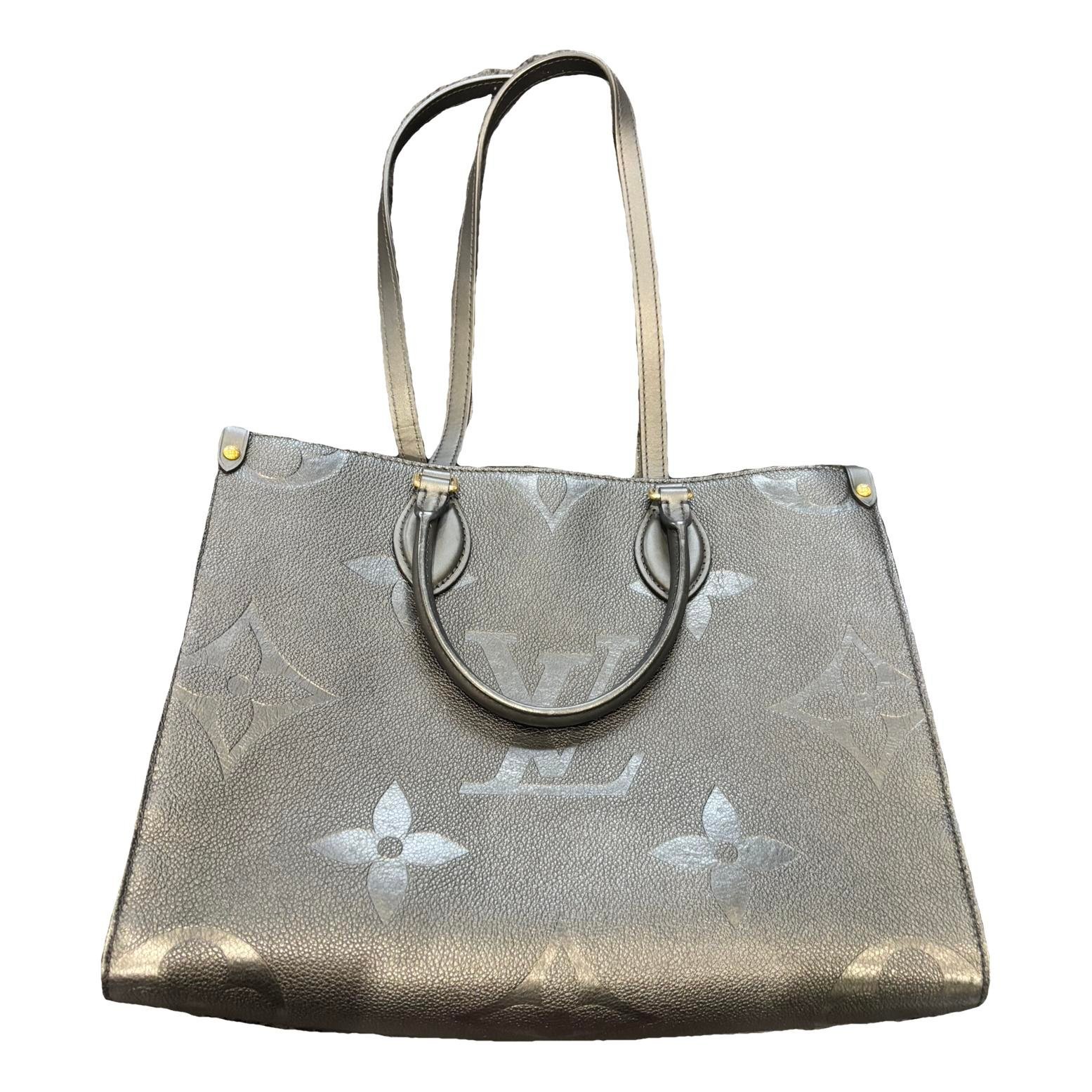 Onthego leather tote