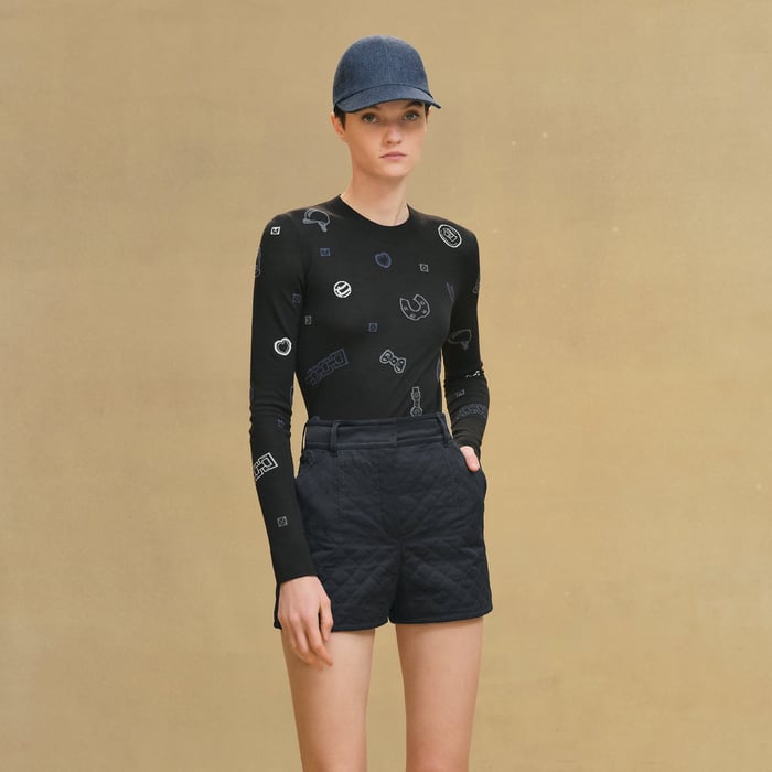 Noir "Candy Libris" Light Long-sleeve Sweater