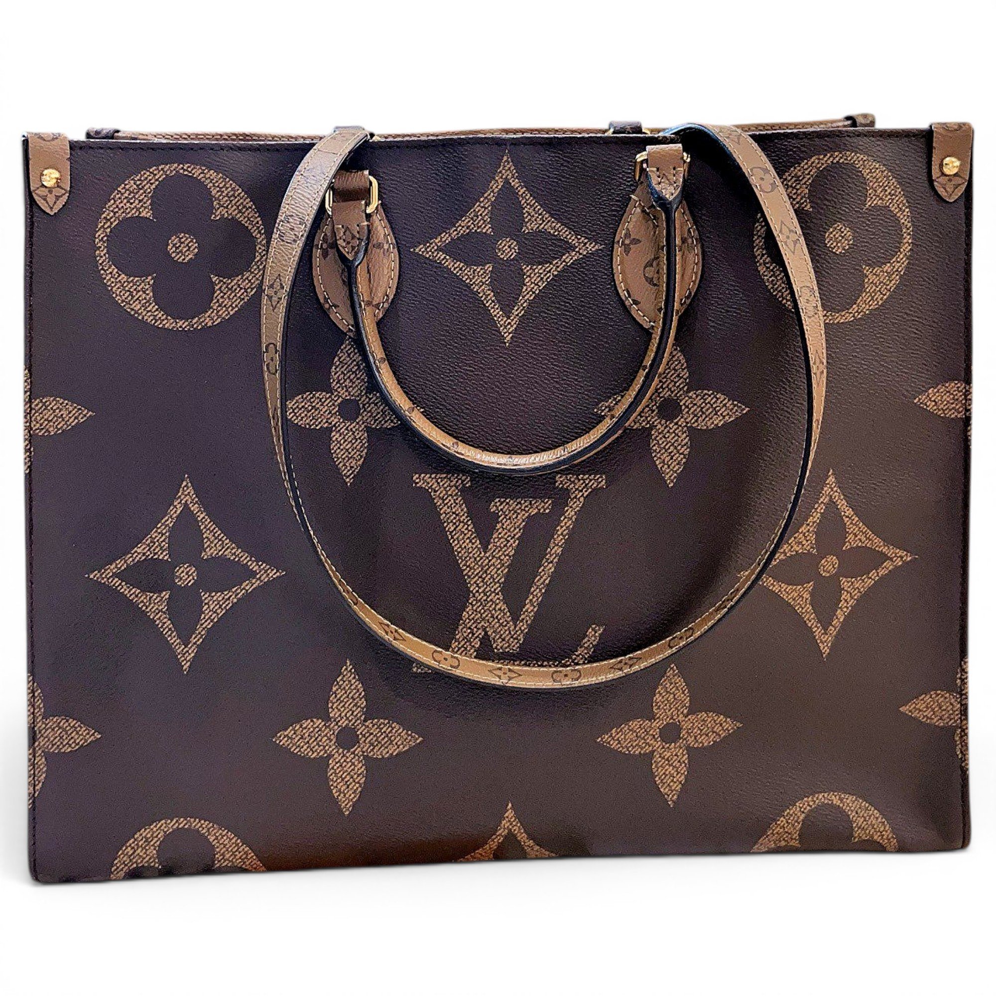 Onthego leather handbag