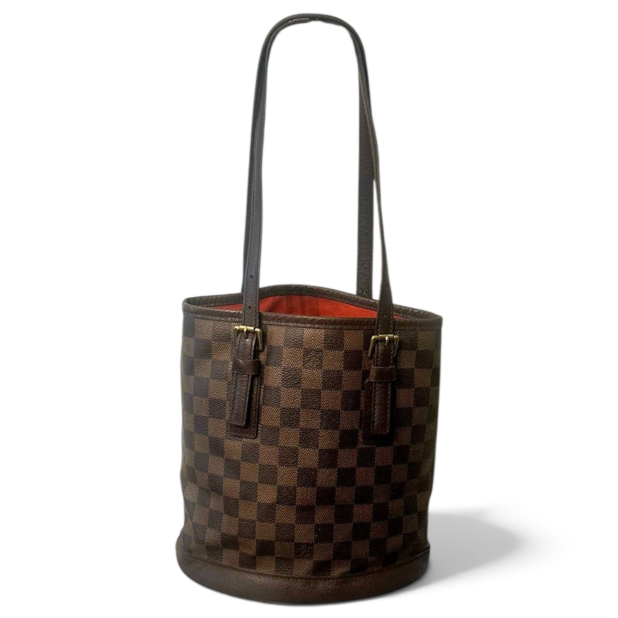 Bucket leather handbag