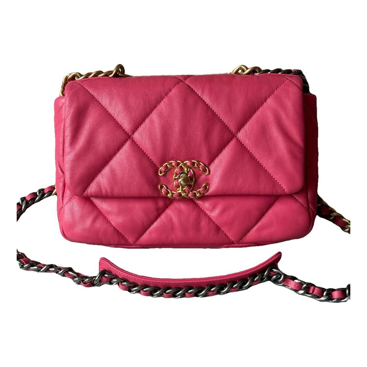 Chanel 19 leather handbag