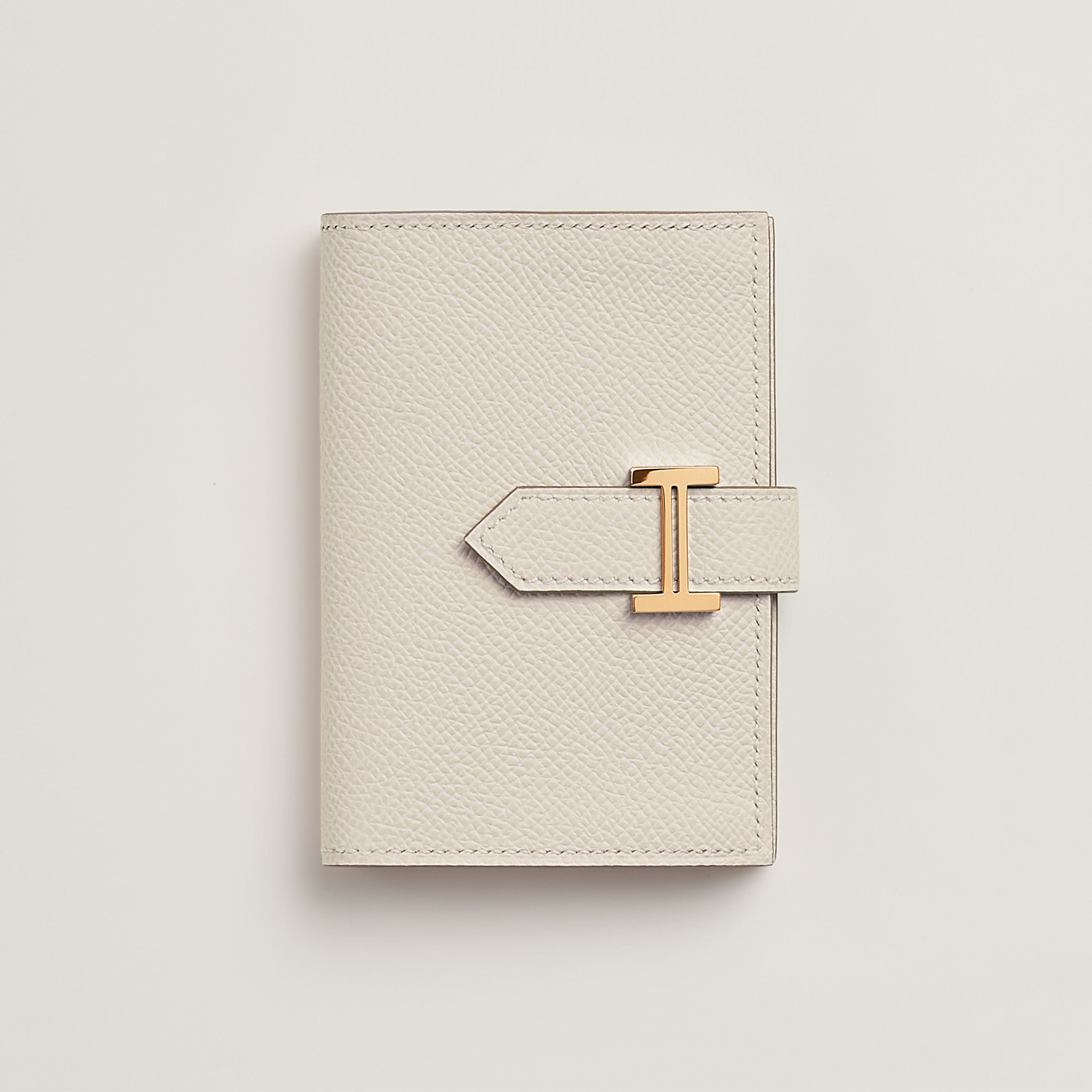 Bearn card holder