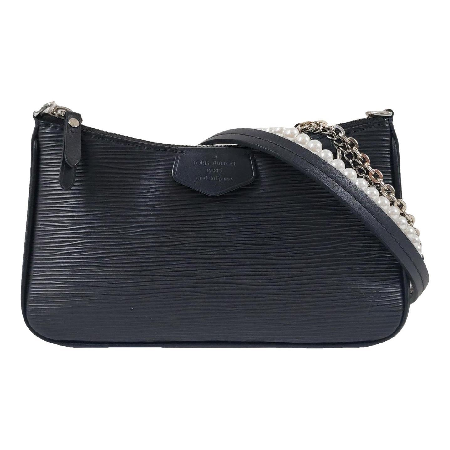 Easy Pouch On Strap leather crossbody bag