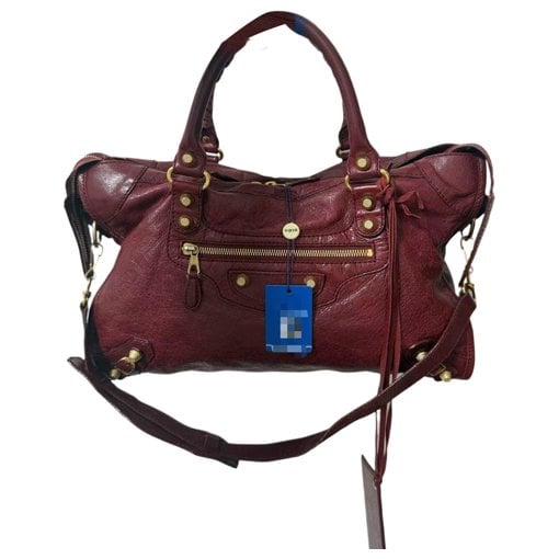 City leather handbag