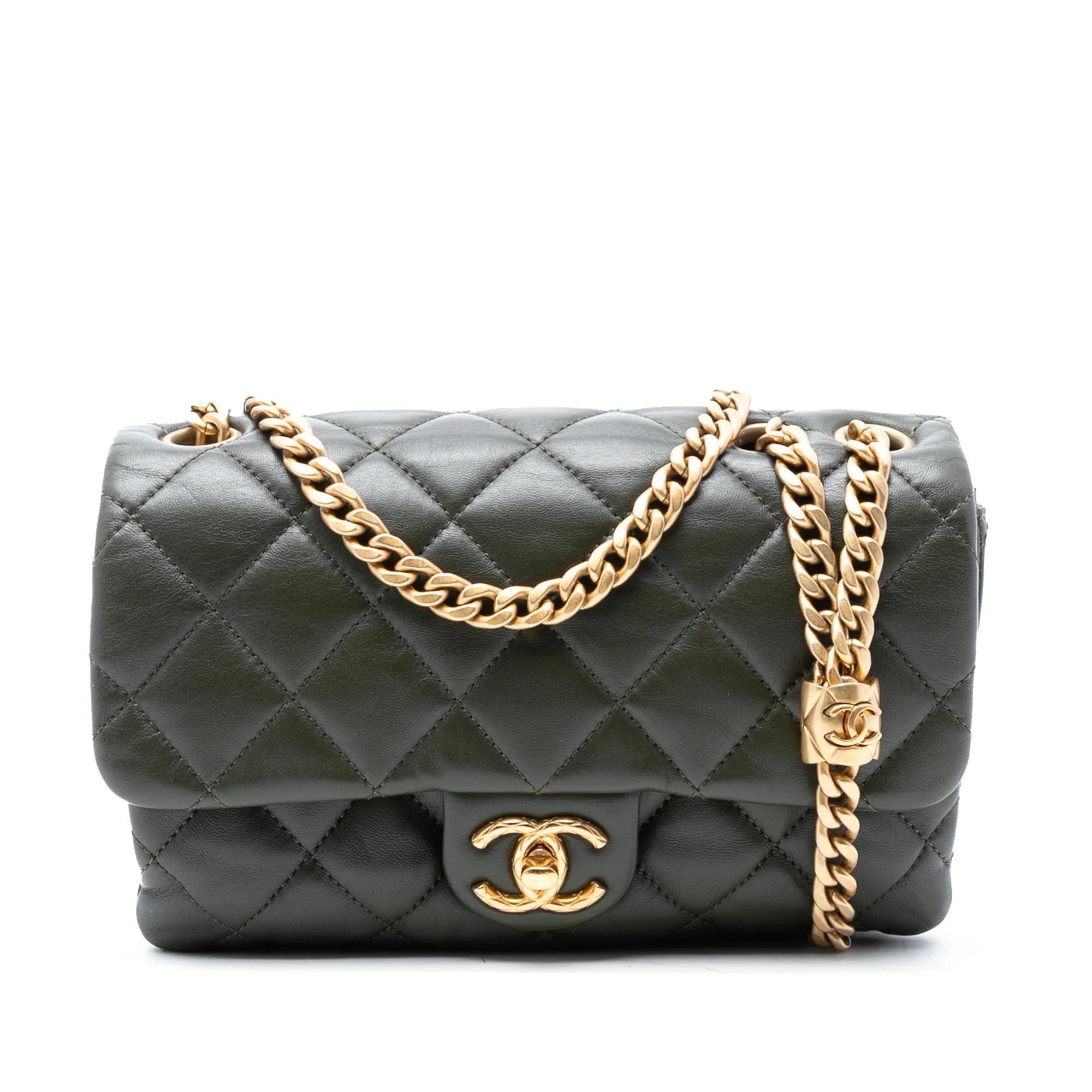 Chanel Timeless/Classique leather crossbody bag