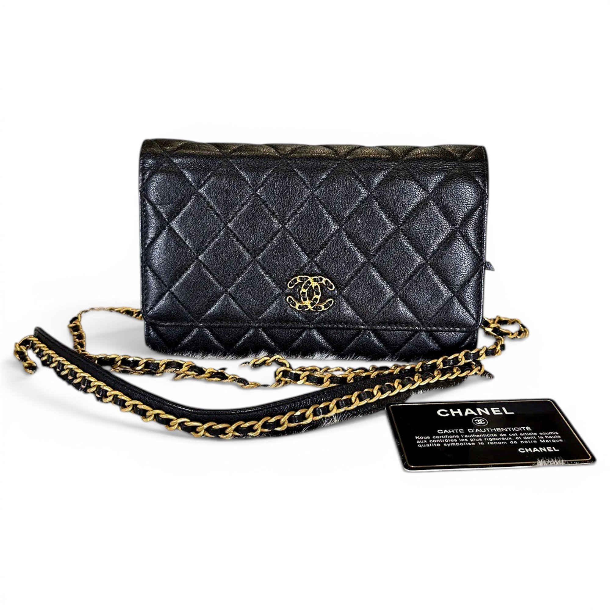 Wallet On Chain Timeless/Classique leather crossbody bag