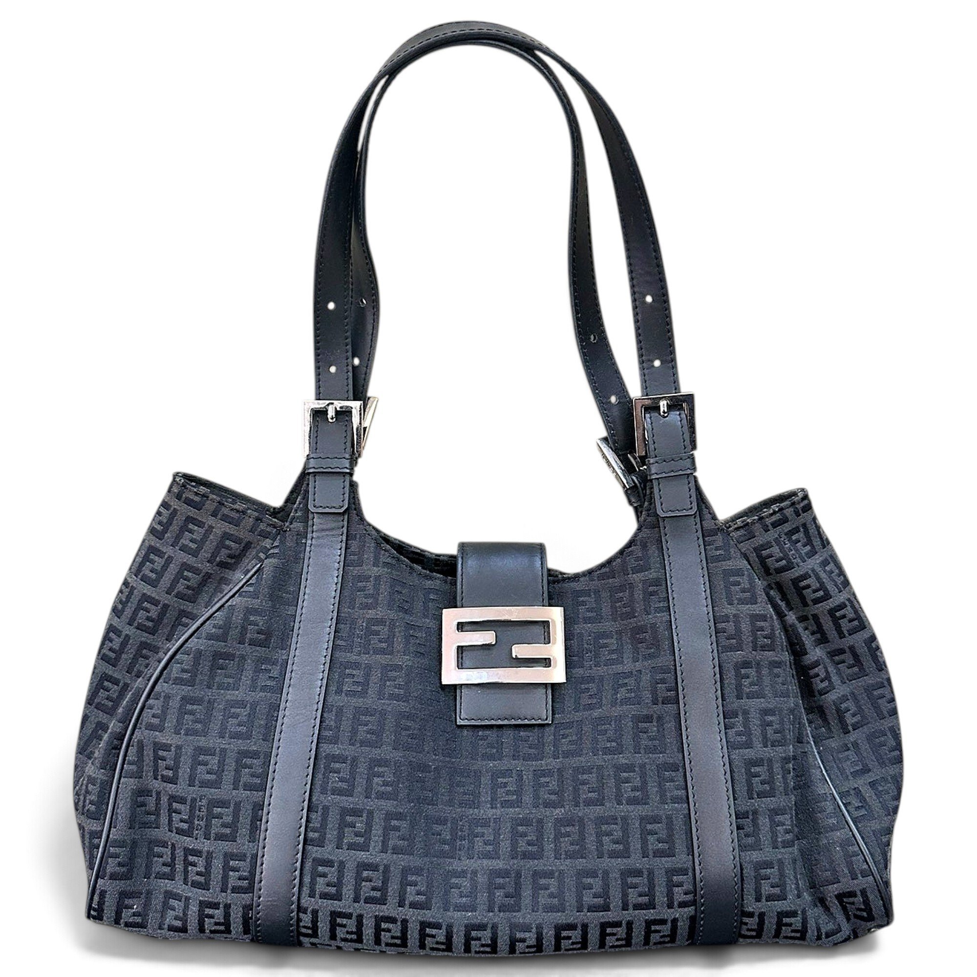 Baguette cloth handbag