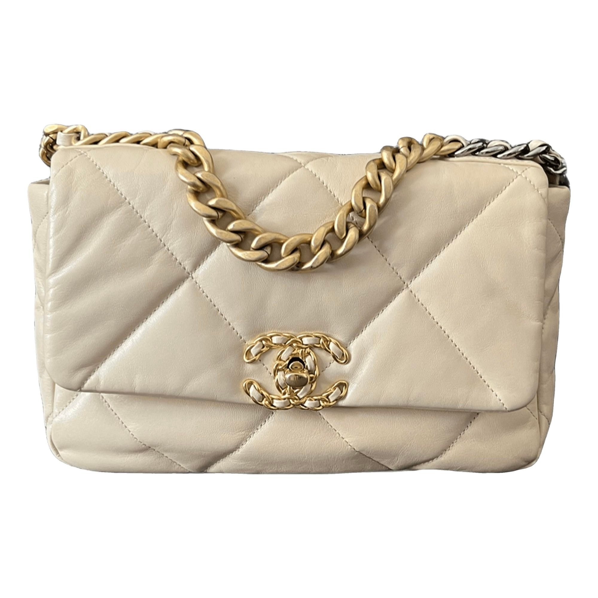 Chanel 19 leather handbag