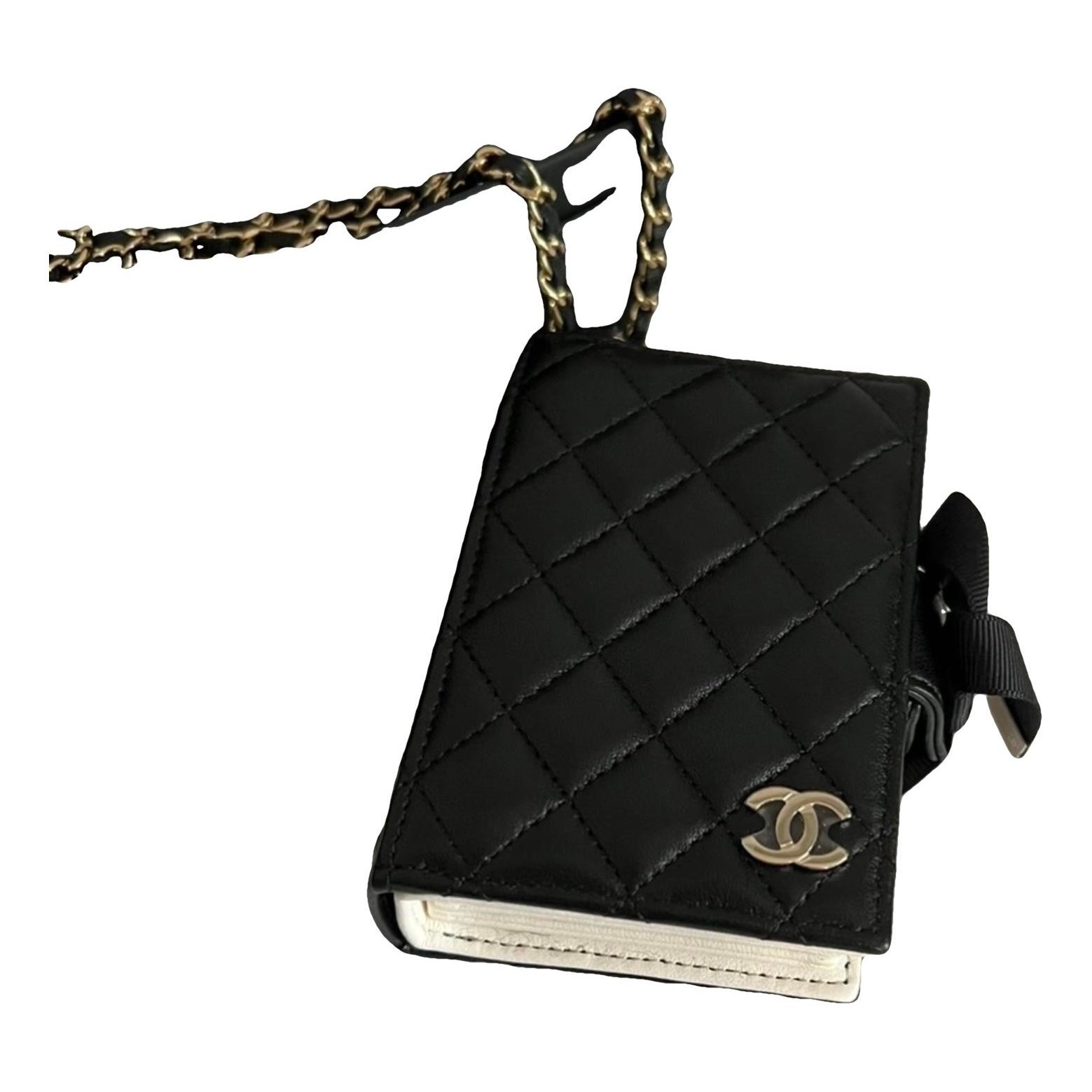 Timeless/Classique leather crossbody bag