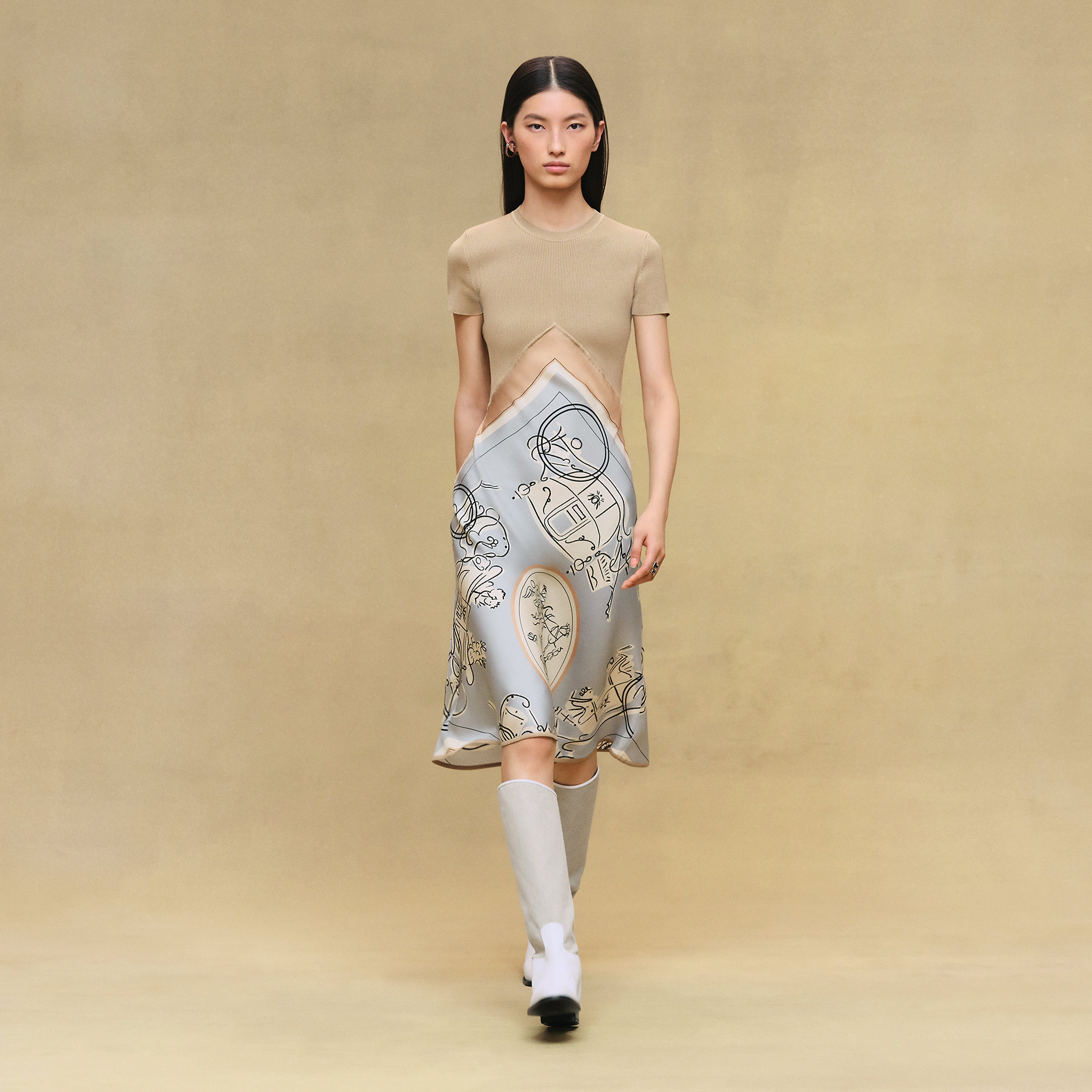 "Ex-Libris a Main Levee" short-sleeve twillaine long dress