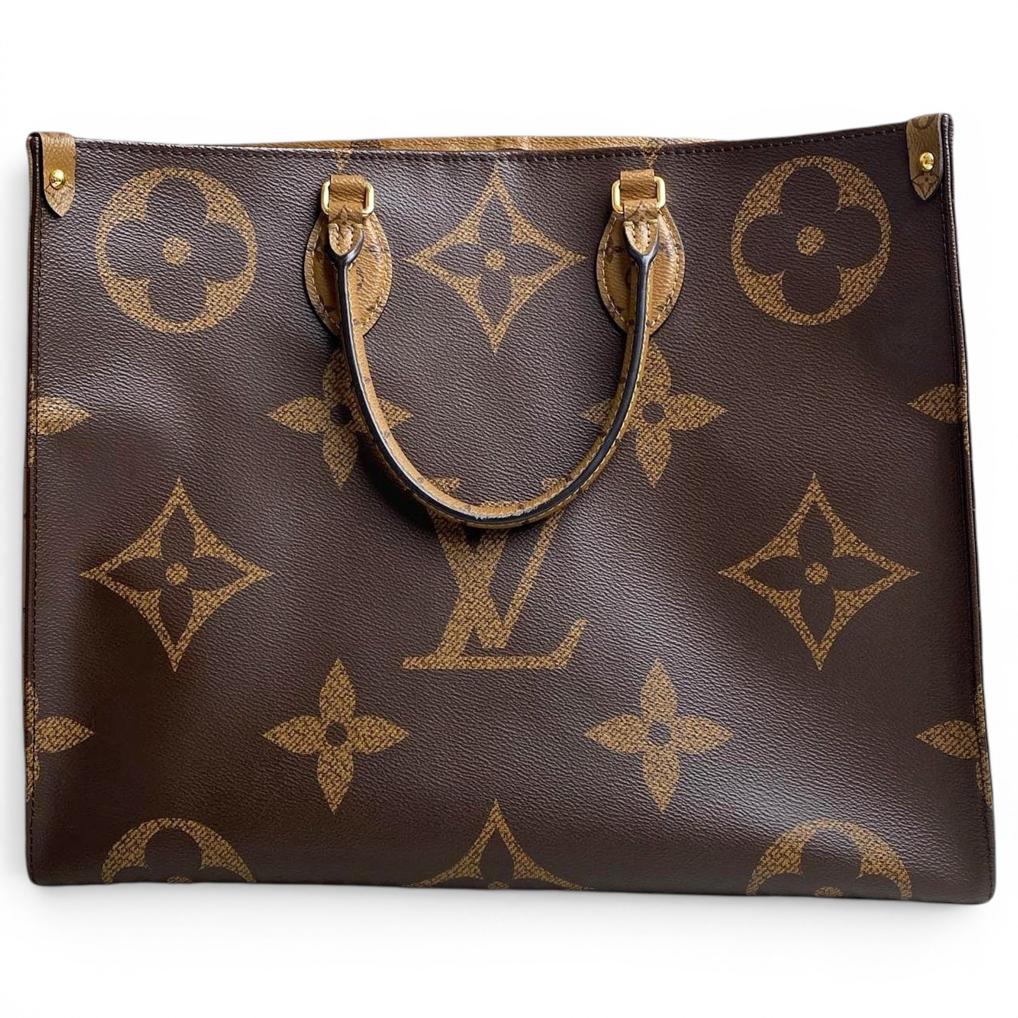 Onthego leather handbag