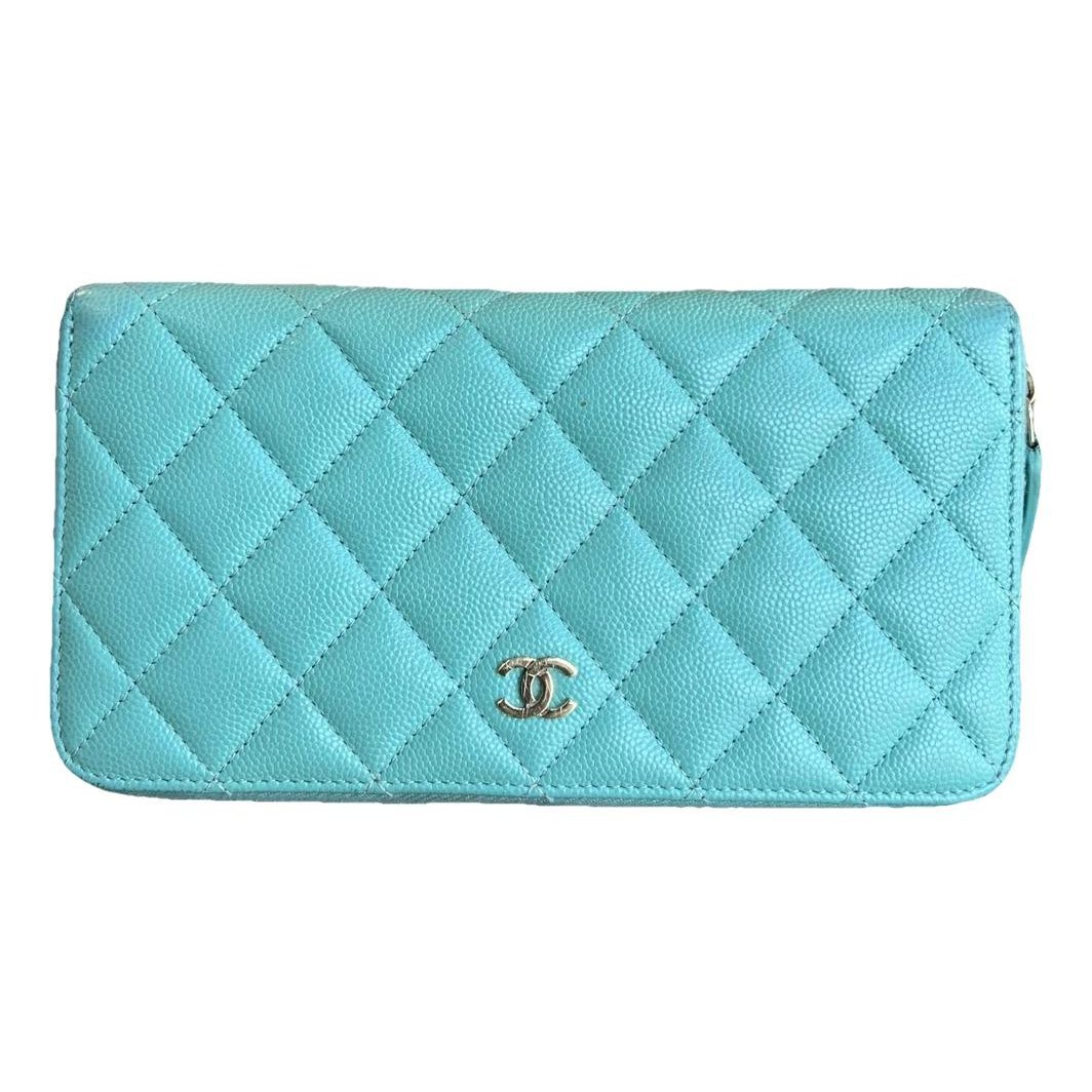 Leather clutch bag