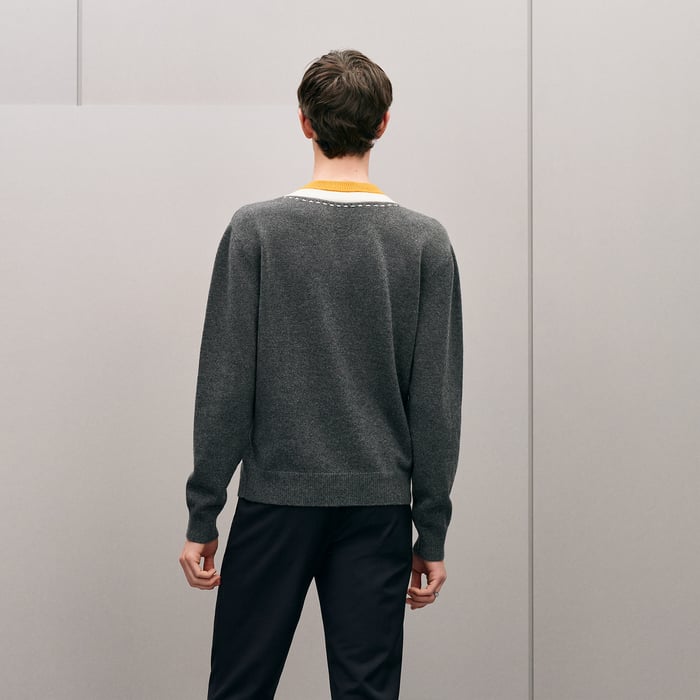 Anthracite "Decoupe Sellier" V-neck Cashmere Sweater