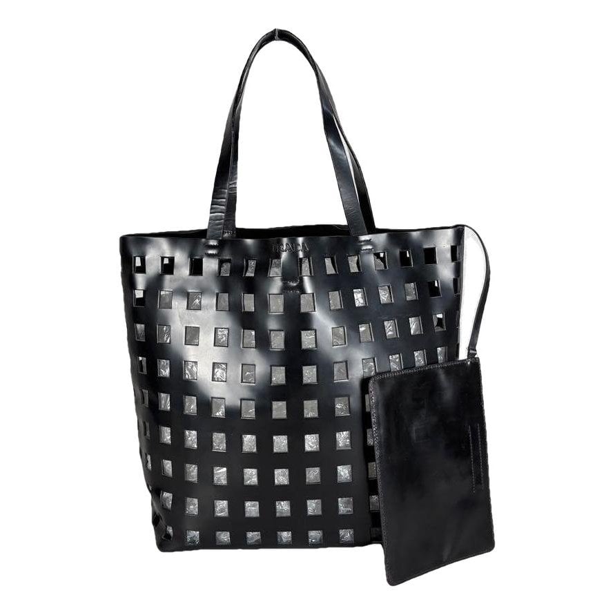 Leather tote