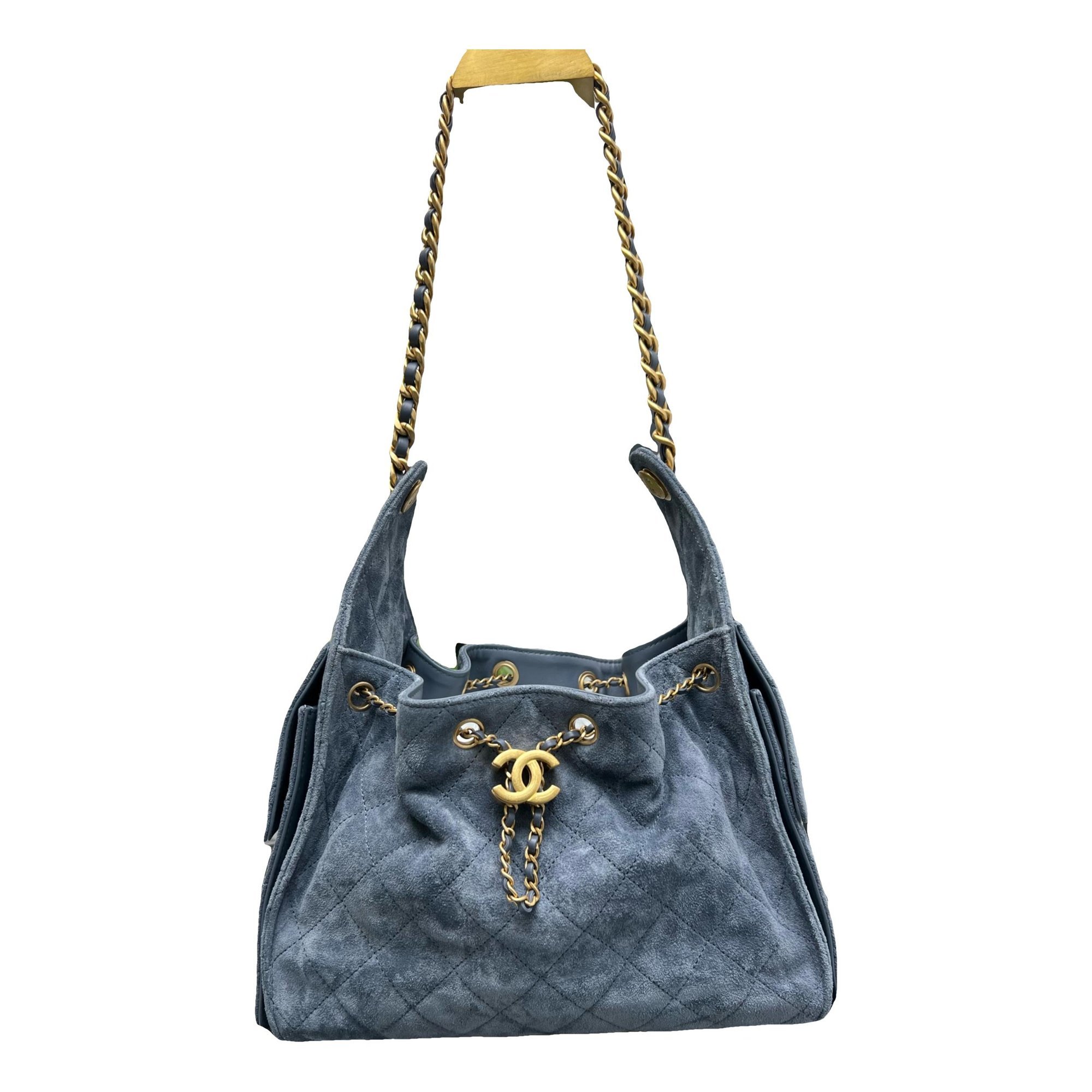 Chanel 25 leather handbag