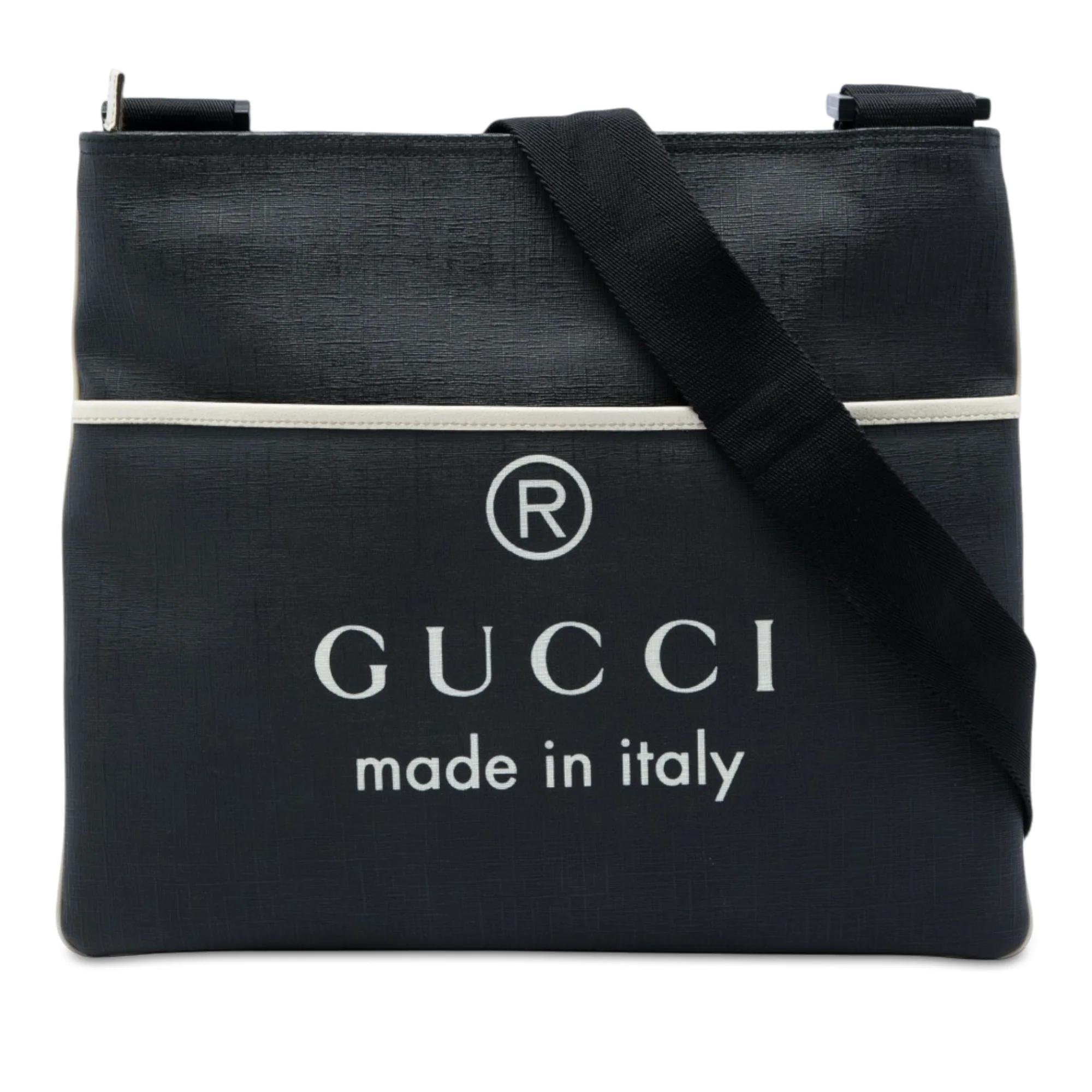 Gucci B leather handbag