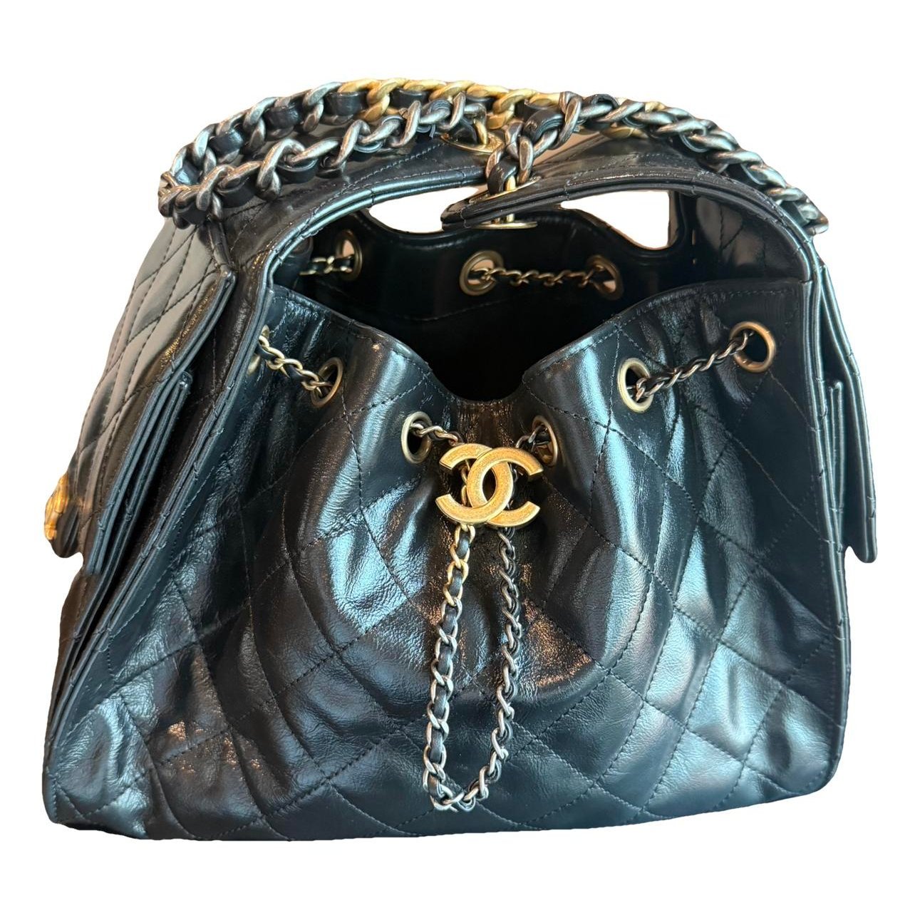 Chanel 25 leather handbag