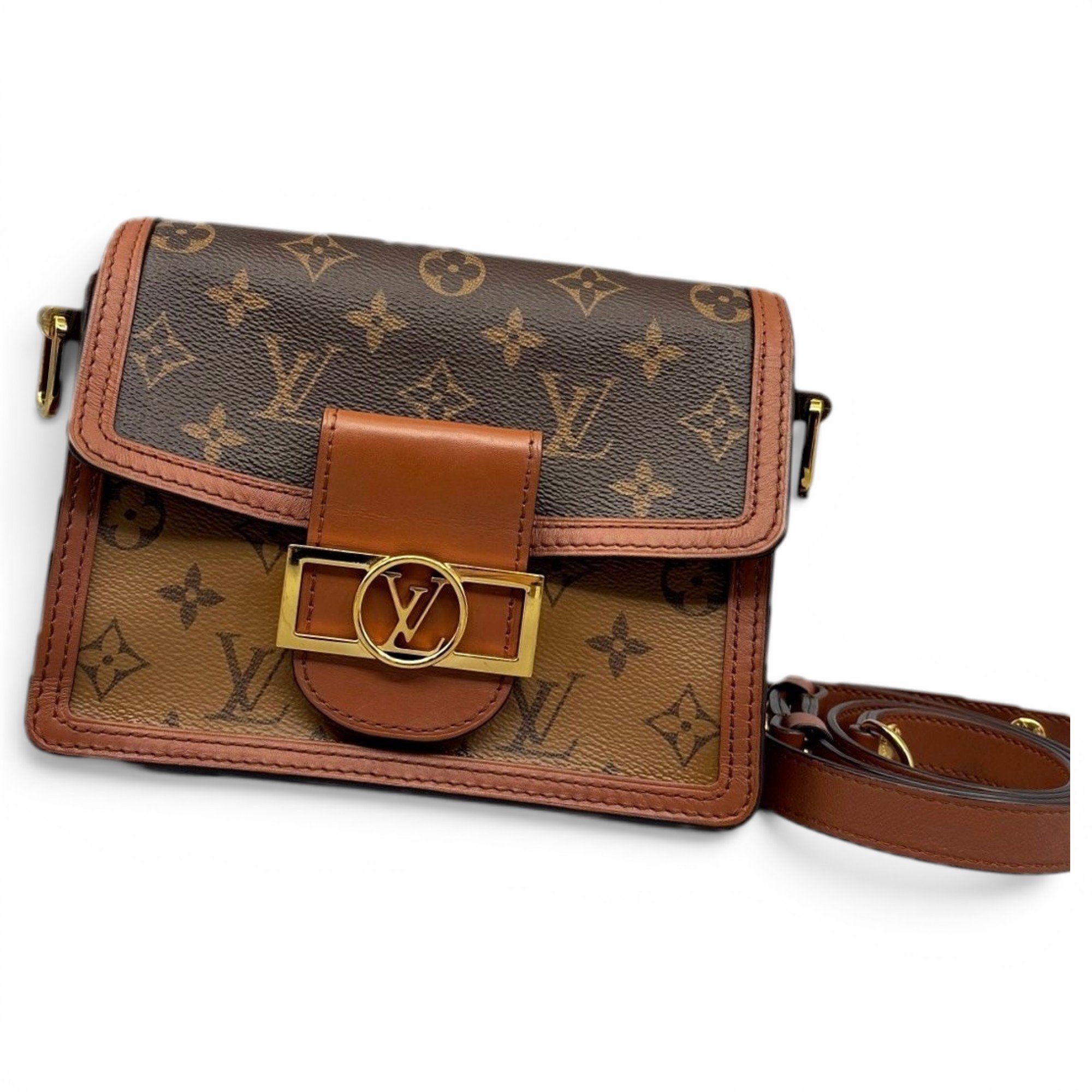 Dauphine leather handbag