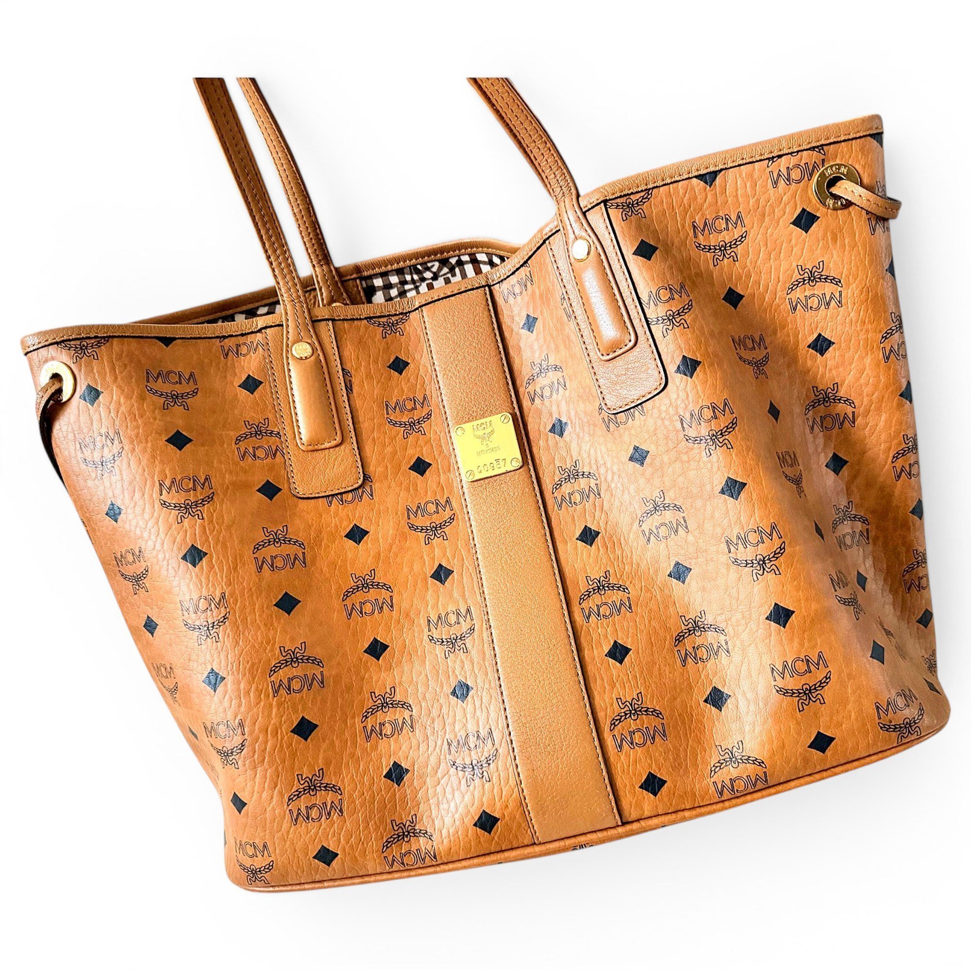 Leather tote