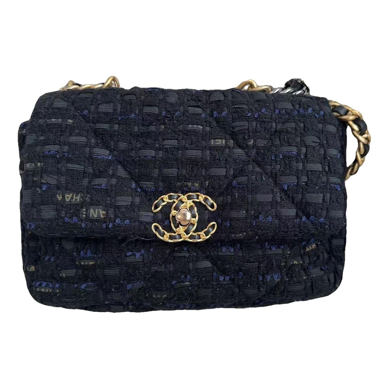 Chanel 19 wool crossbody bag