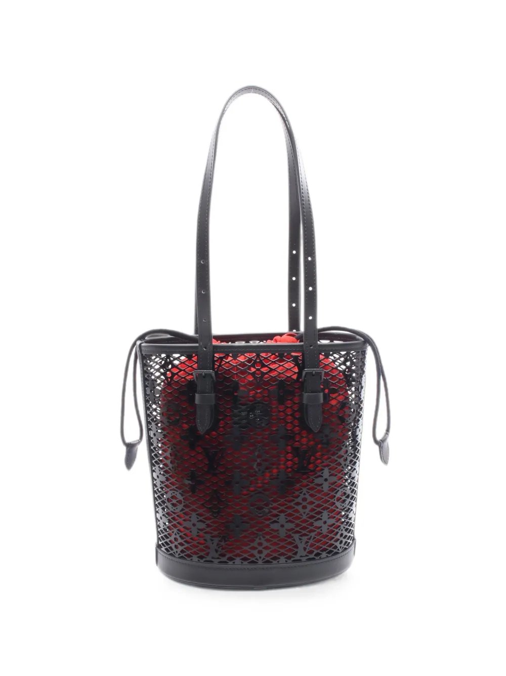2021s Monogram Lace shoulder bag
