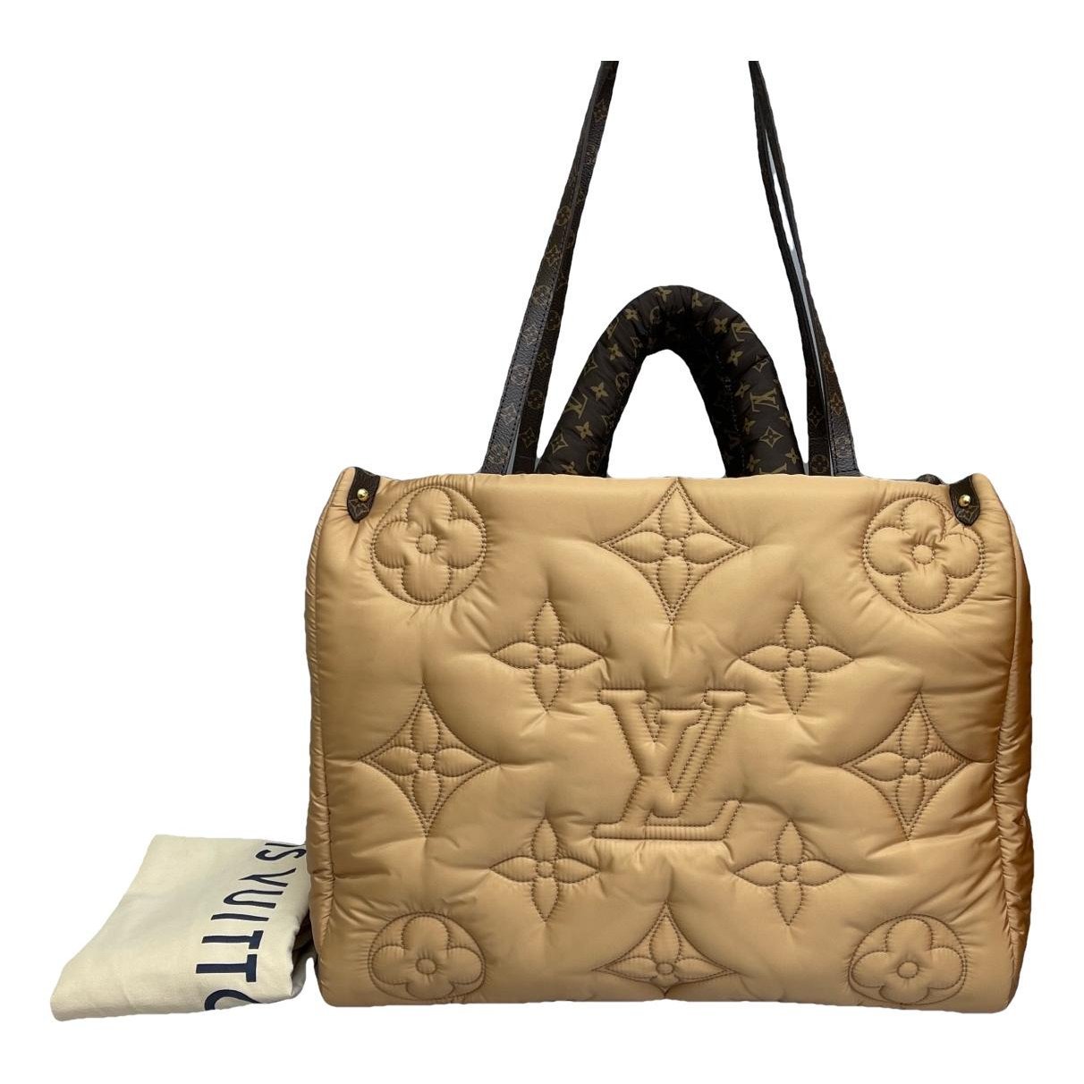 Onthego leather handbag