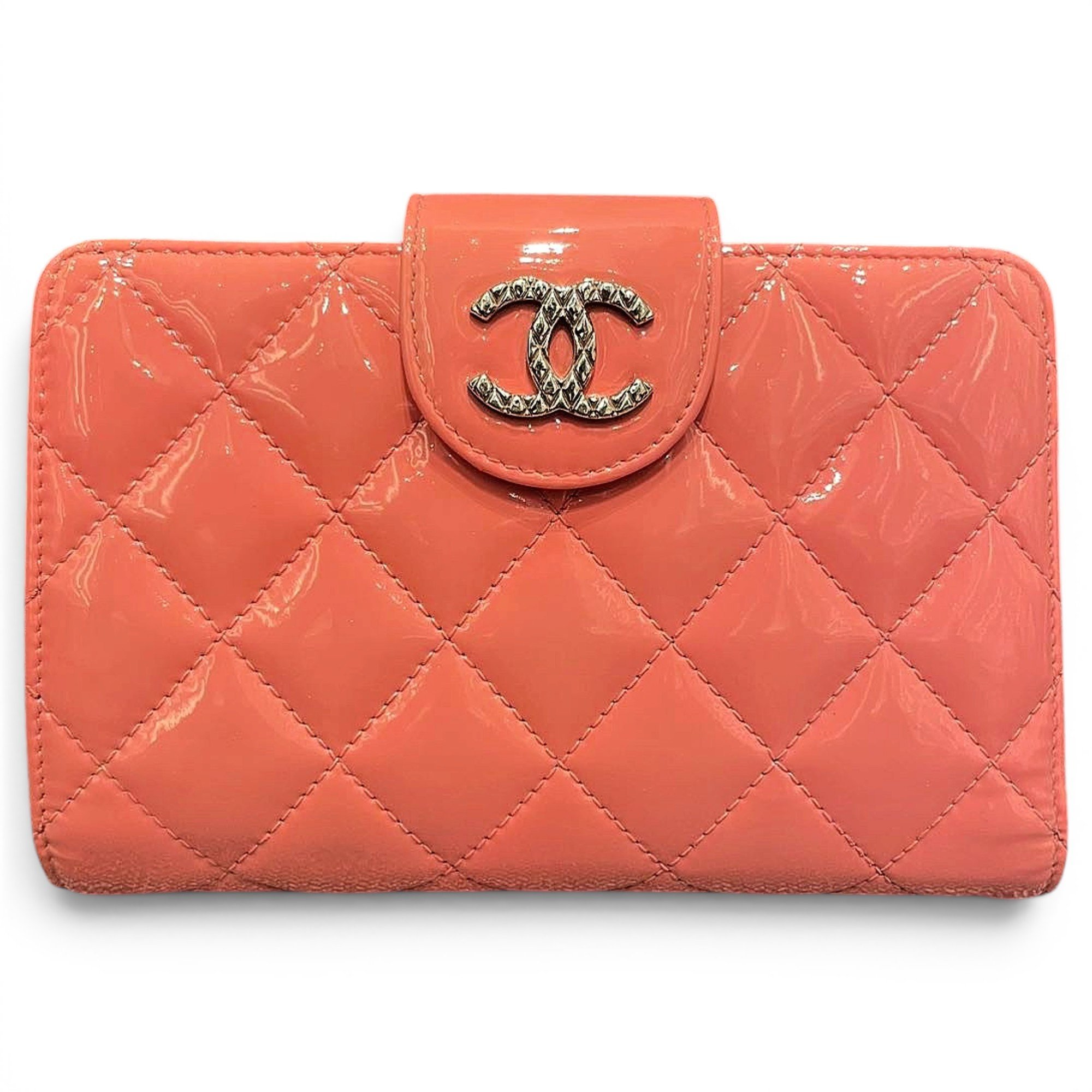 Patent leather clutch bag