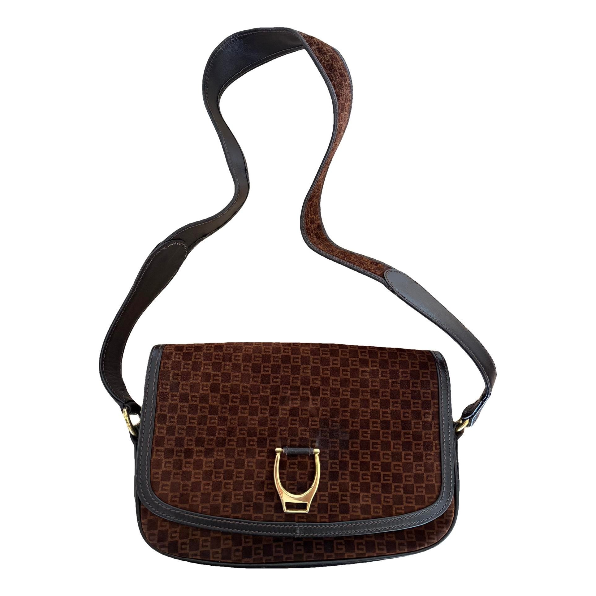 Leather crossbody bag