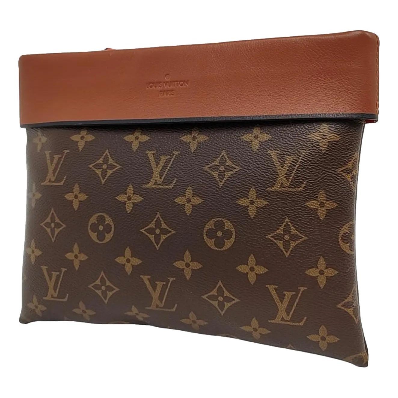 Leather clutch bag