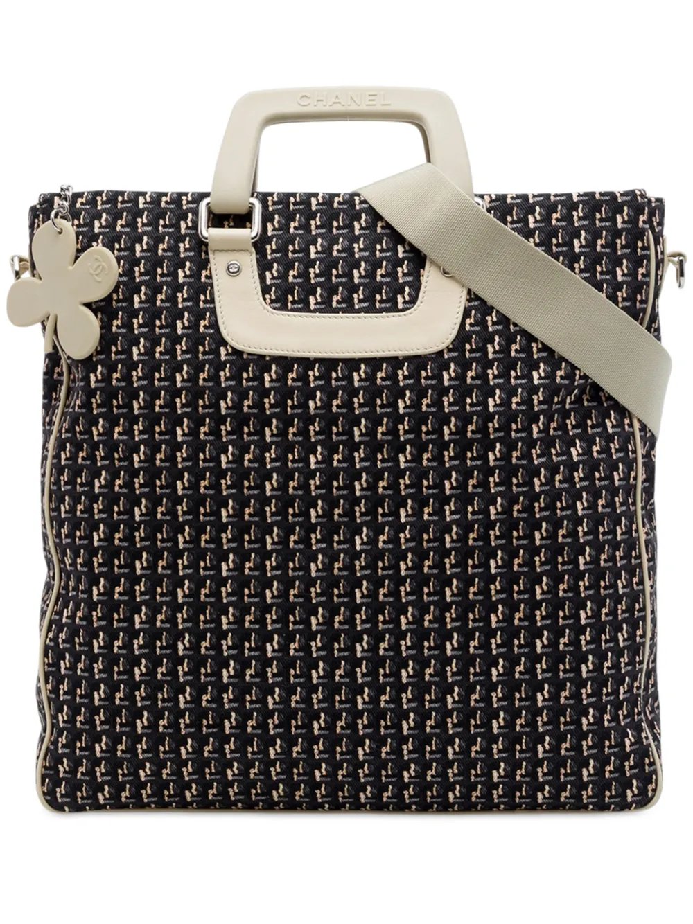 2004-2005 CC Canvas Clover Vertical Tote satchel