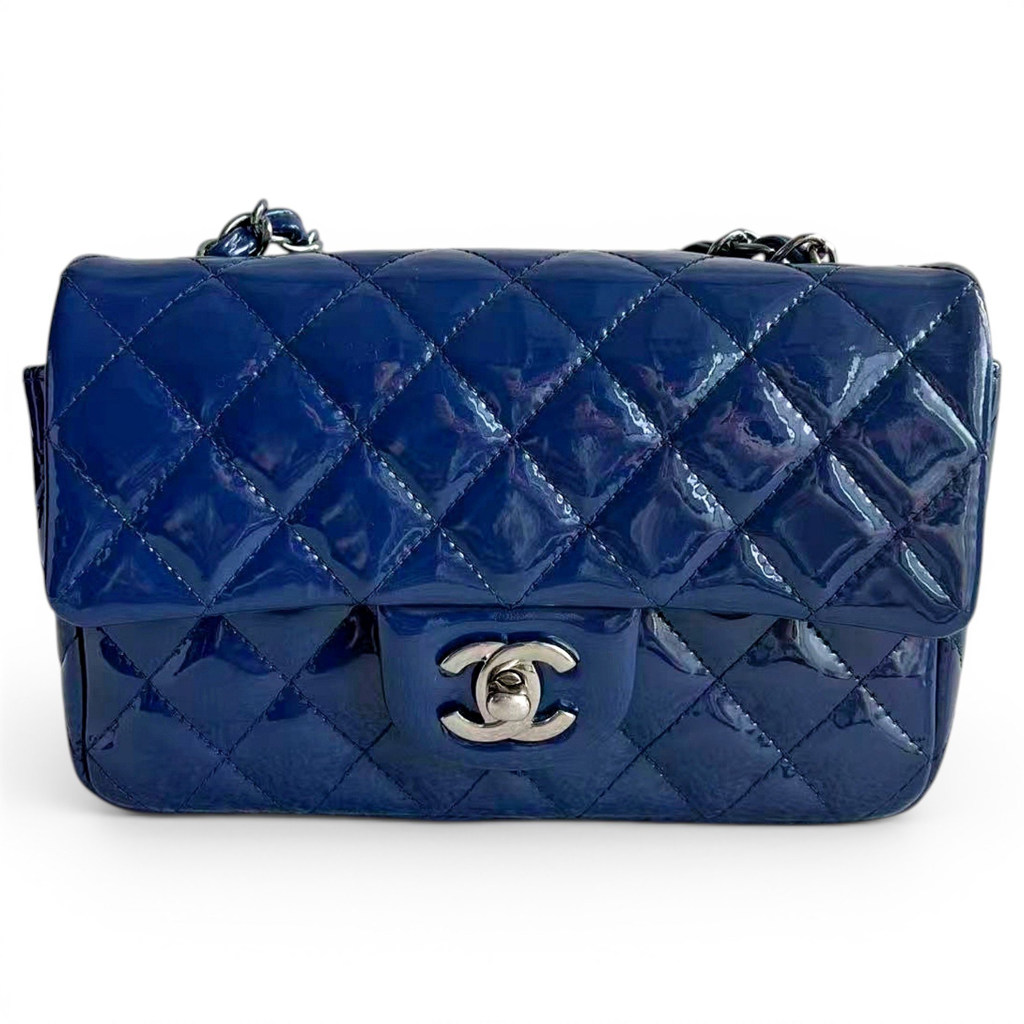 Timeless/Classique patent leather crossbody bag